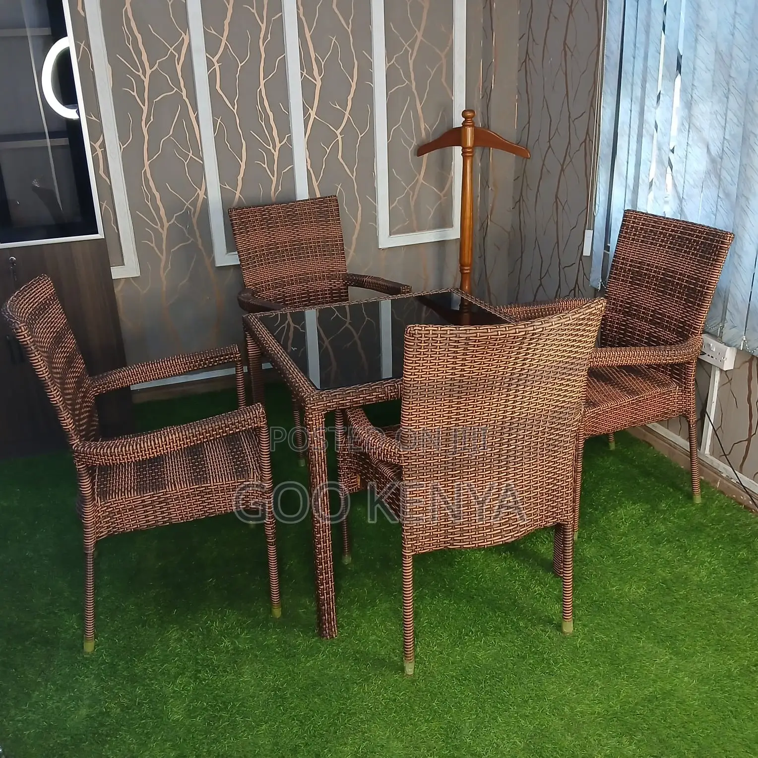 Outdoor Furniture;Modern Patio Dining Table And Chair Set For Backyard