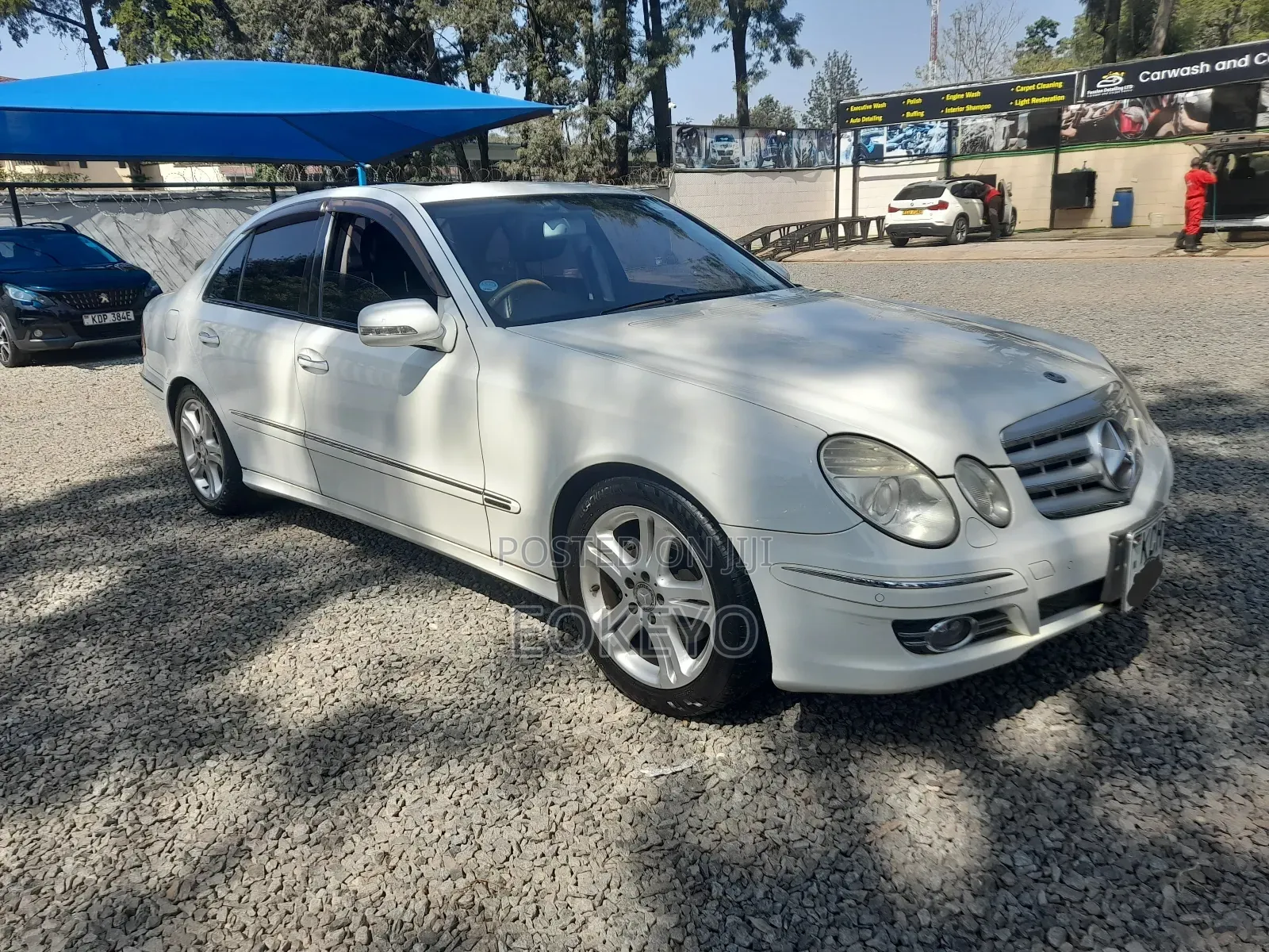 Mercedes-Benz E350 Base 4dr Sedan RWD (3.5L 6cyl 7A) 2009 Pearl