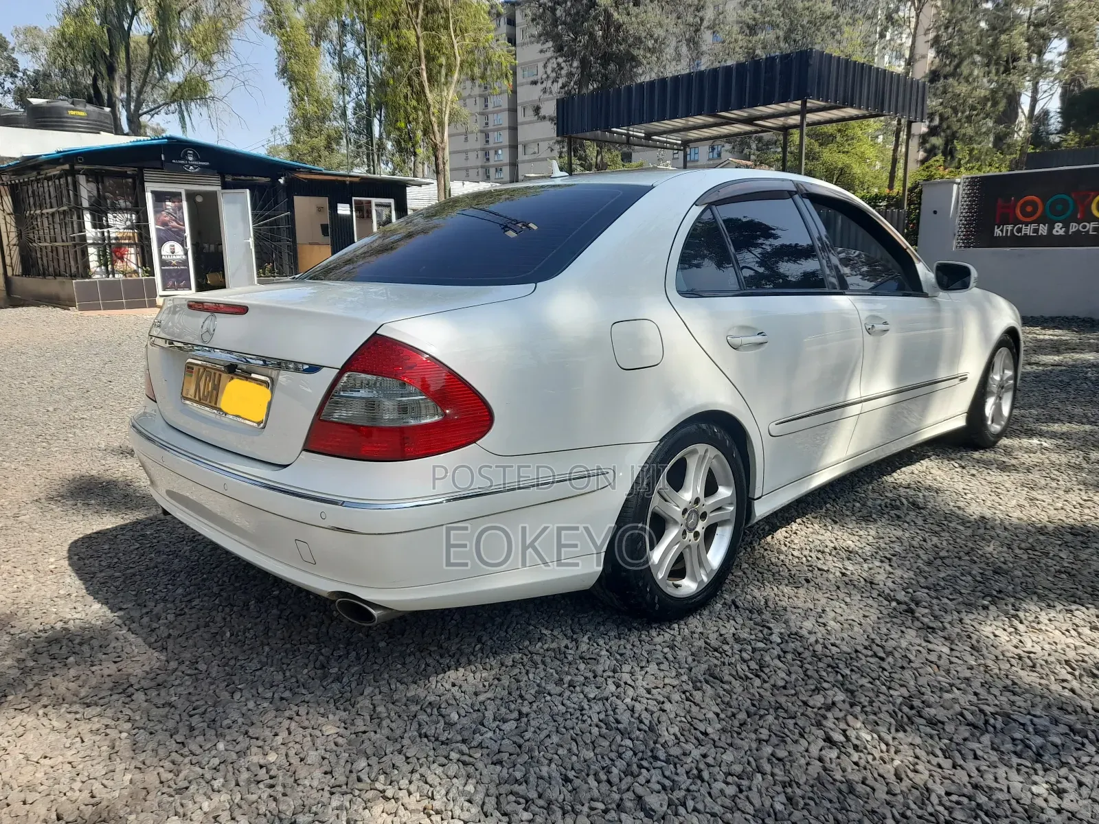 Mercedes-Benz E350 Base 4dr Sedan RWD (3.5L 6cyl 7A) 2009 Pearl