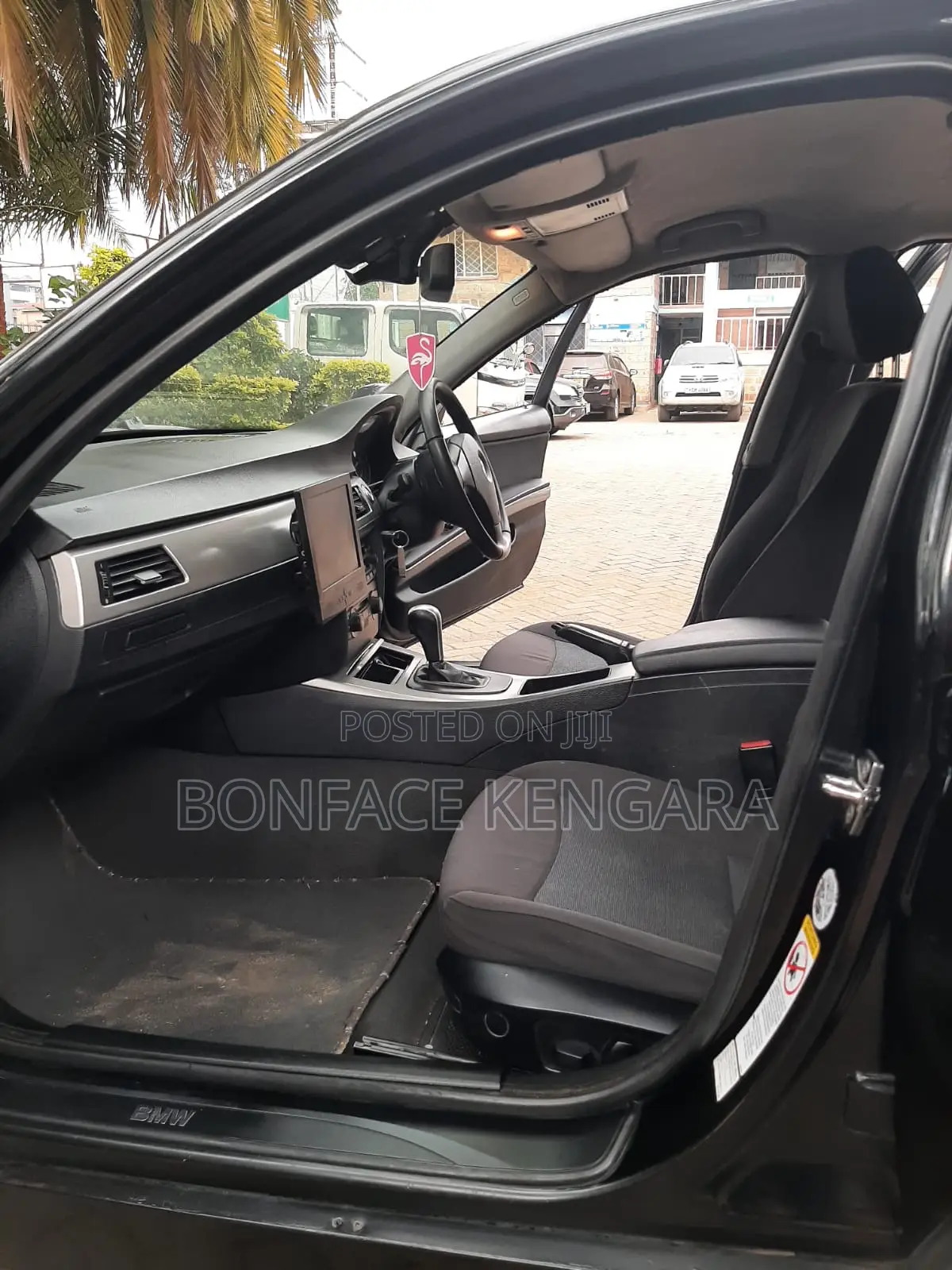 BMW 320i 2006 Black