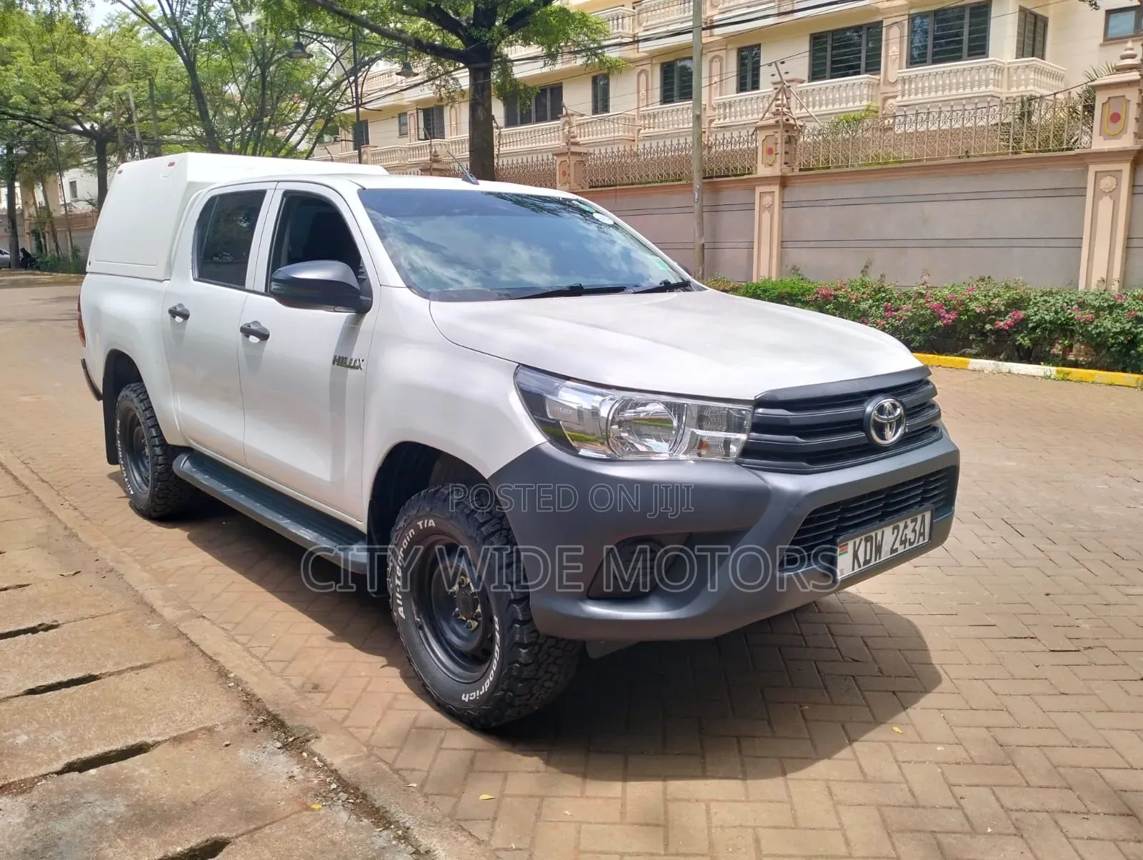 Toyota Hilux Revo Double Cab Deisel 2.8 RWD 2018 White