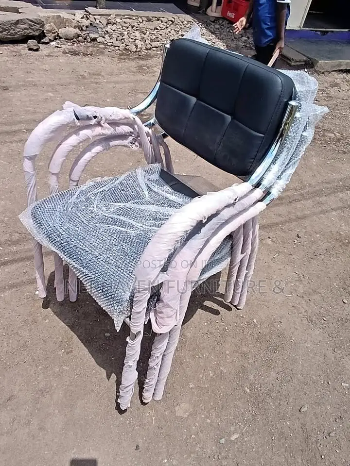 Modern Visitor Chair for Office Reception