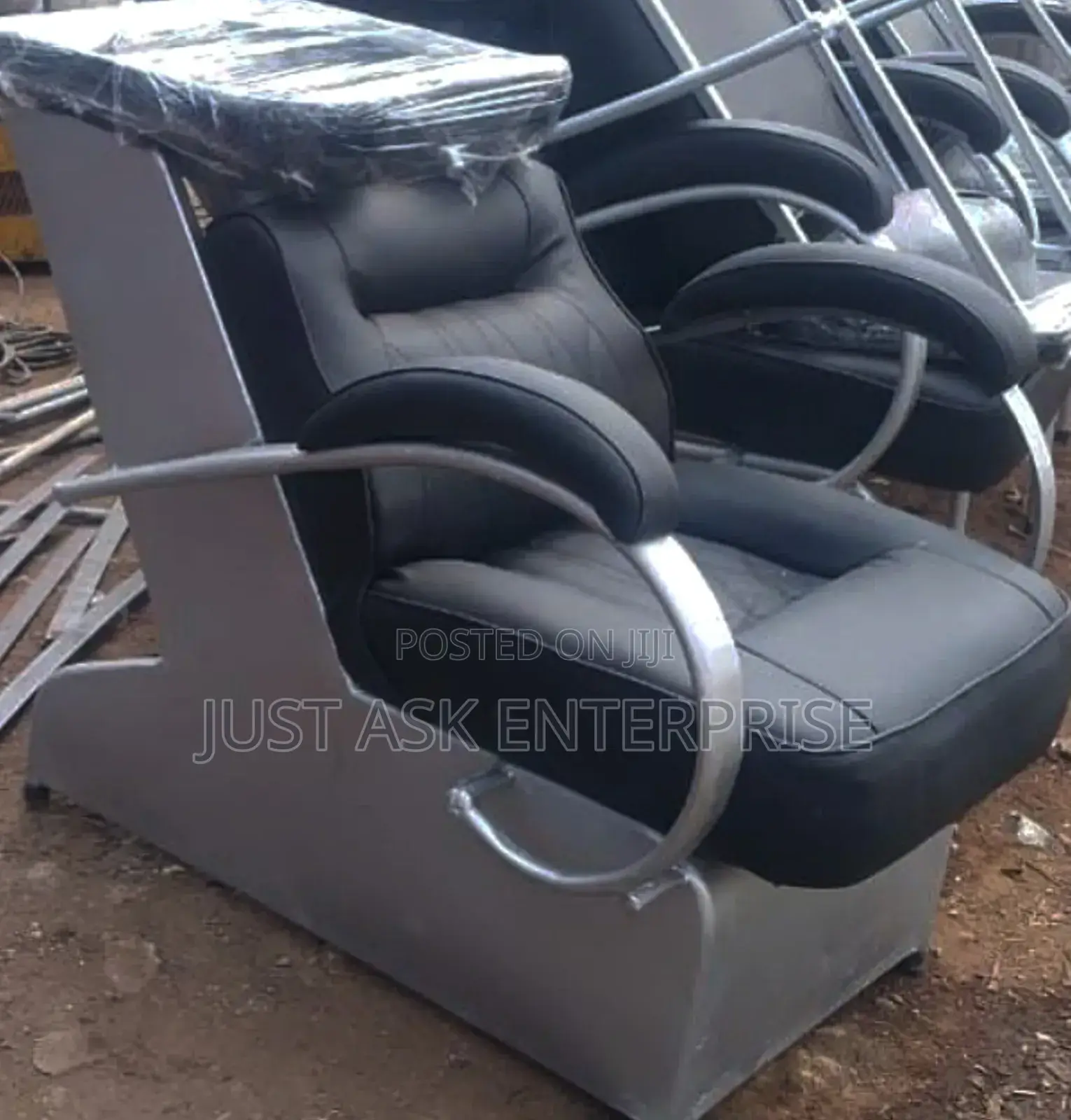 Modern Executive Barber Chair With Sink - Leather Touch