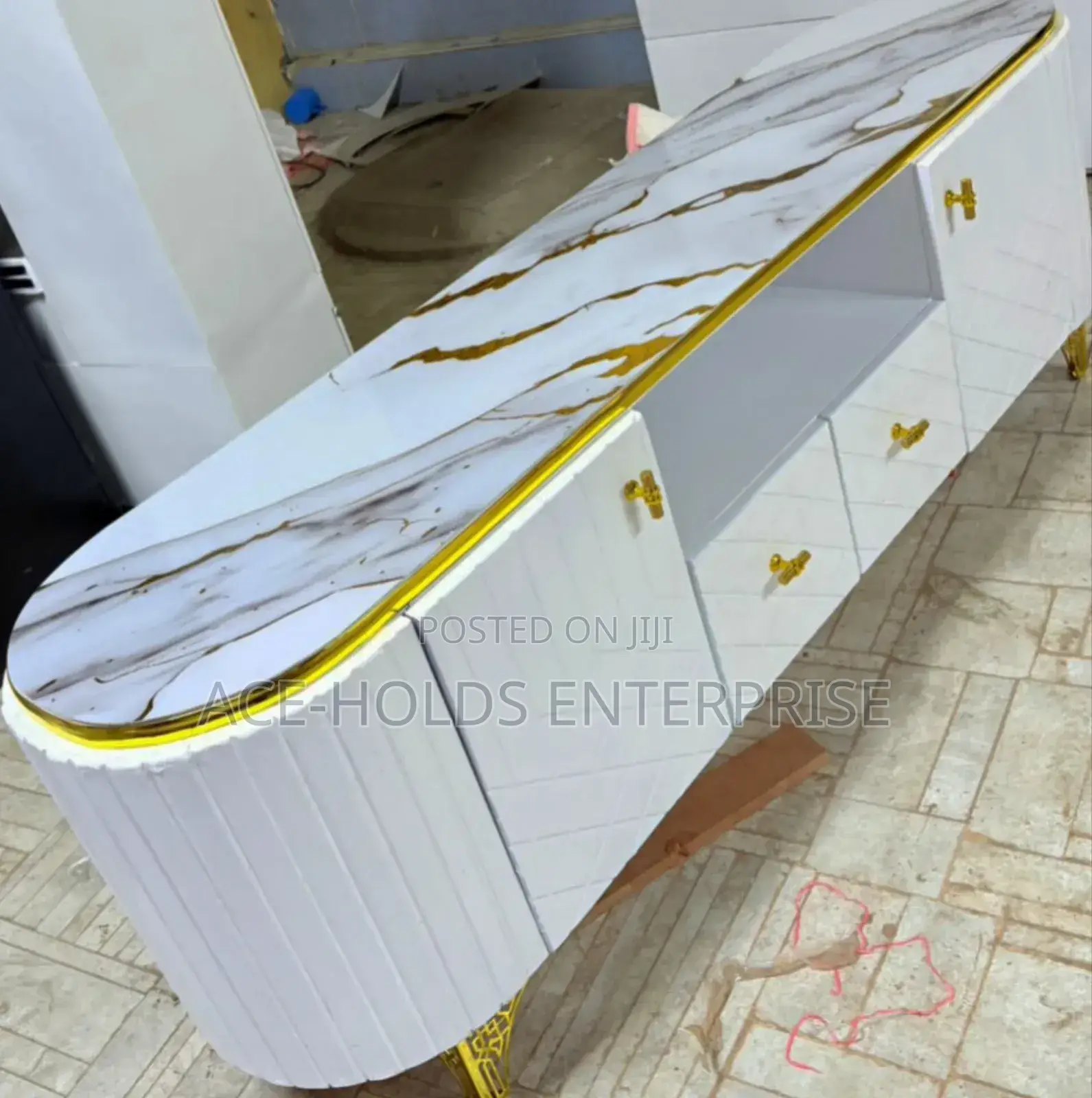 Executive Modern 6 Feet Tv Stand - Marble Top