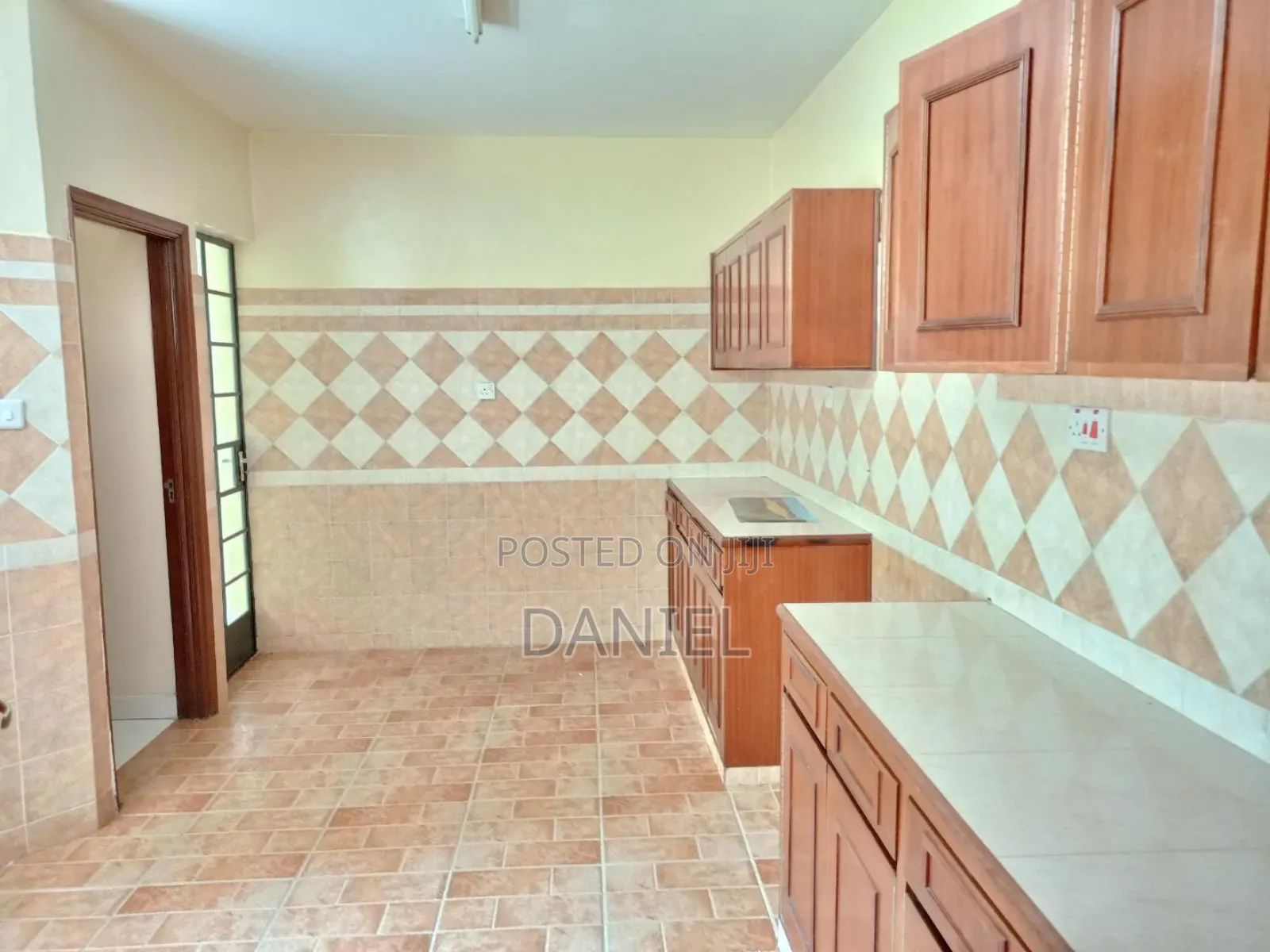 4bdrm Apartment in Raphta Road, Westlands for rent