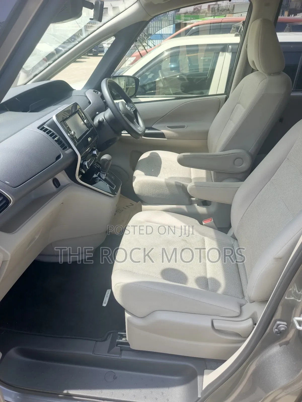 Nissan Serena 2019 Gray
