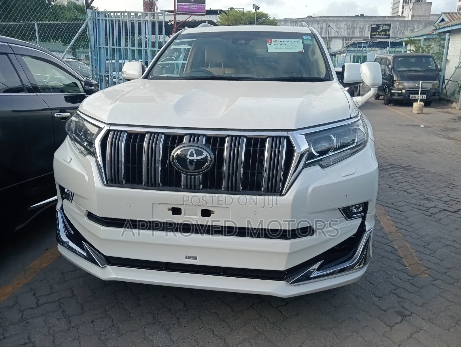 Toyota Land Cruiser Prado 2019 White
