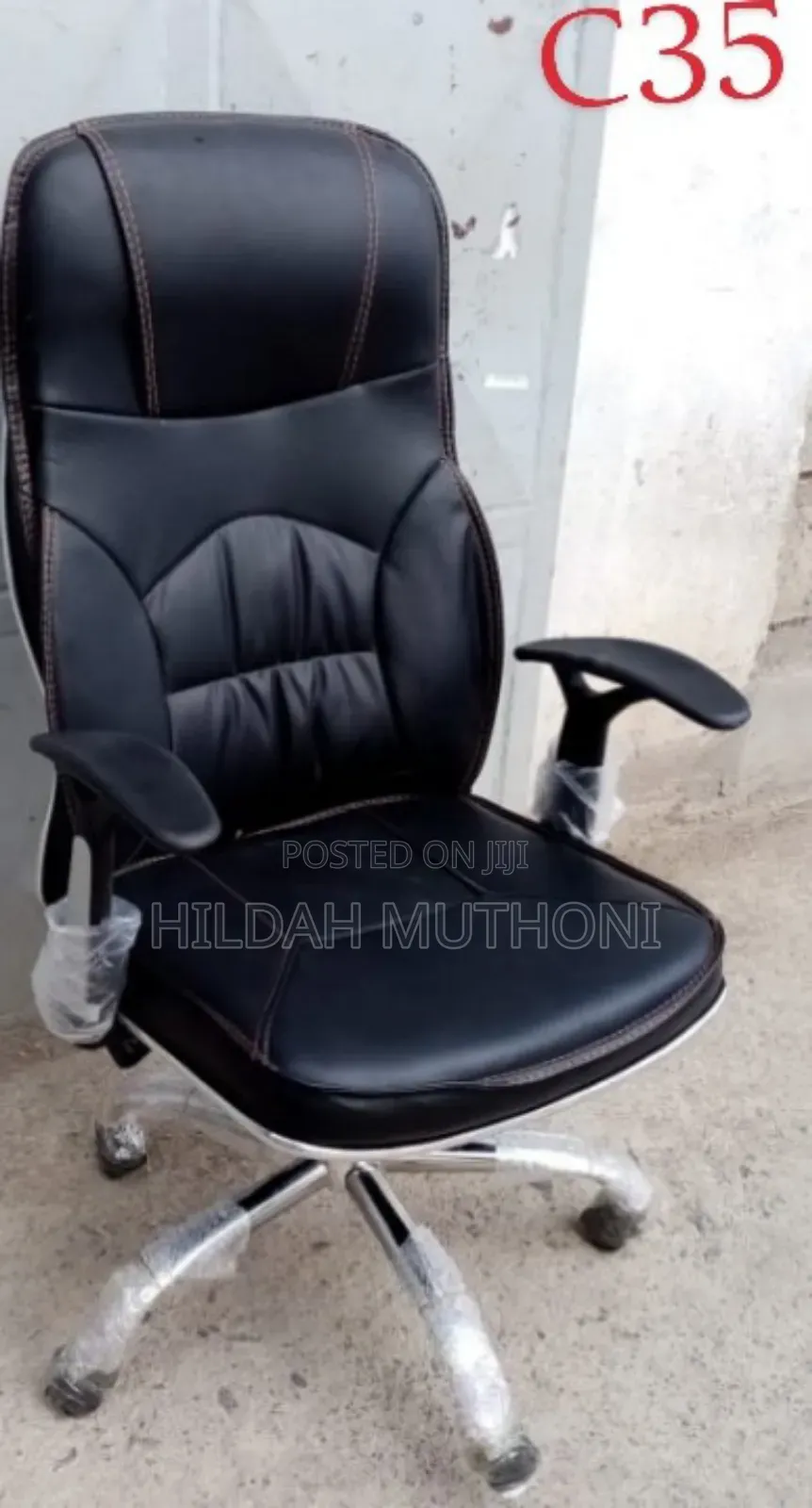 Executive Boss Managerial Office Chair( 360° Swivel)