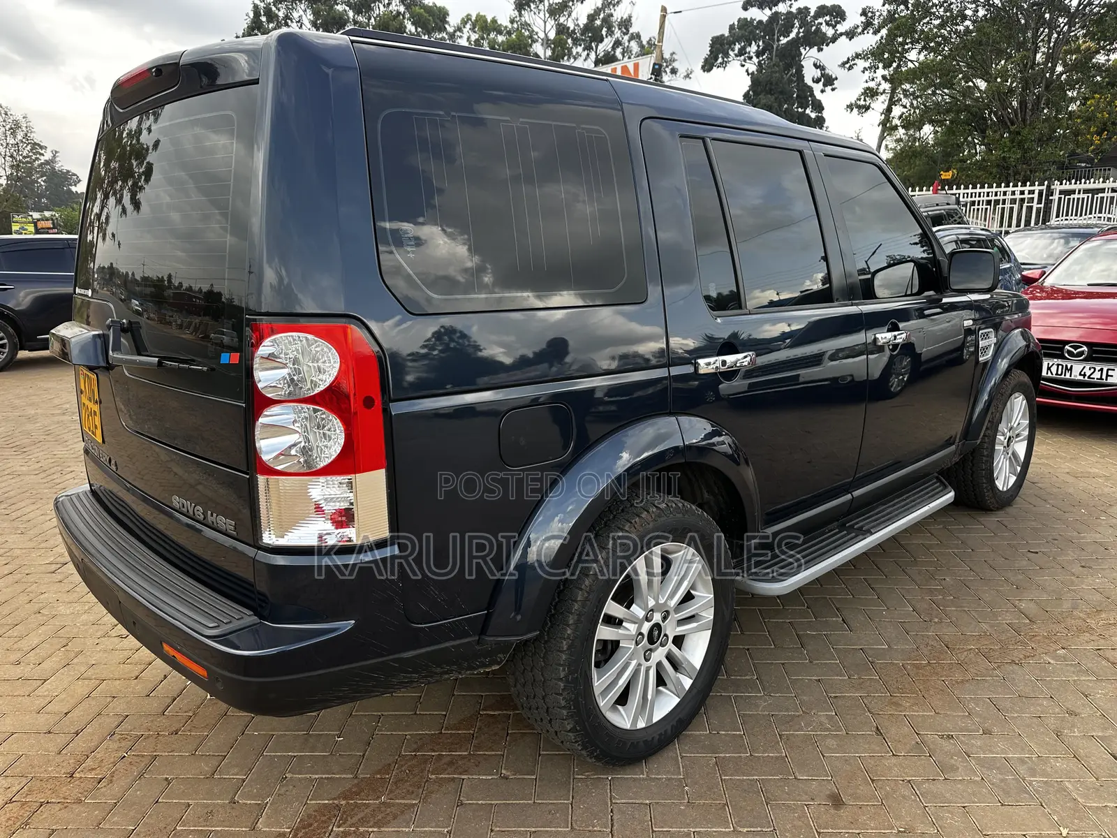 Land Rover Discovery 2013 Blue