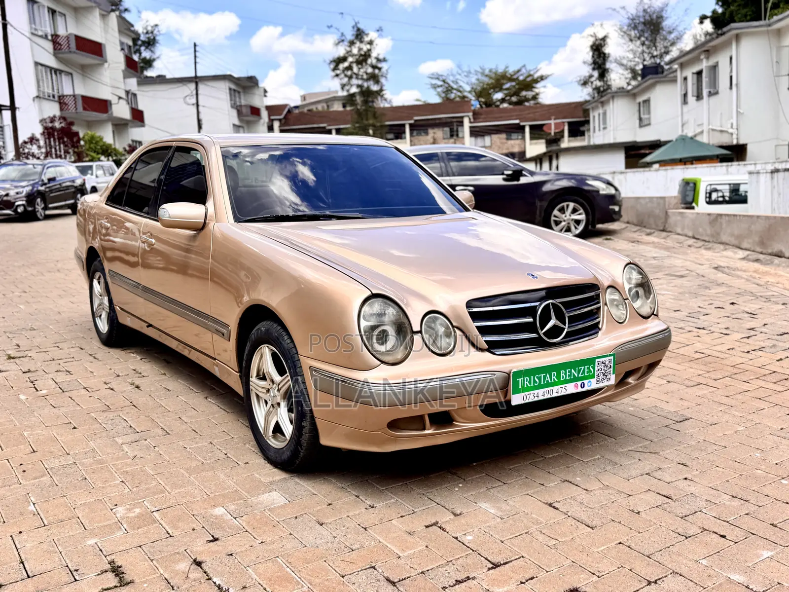 Mercedes-Benz E200 2001 Gold