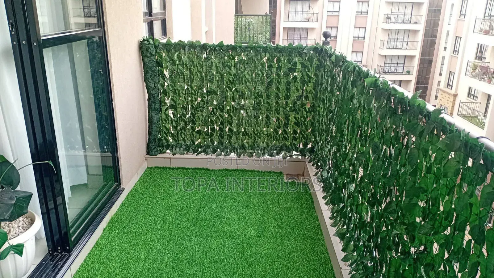 Balcony Dust Trap Fence Artificial Green Outdoor Privacy Shield Fence