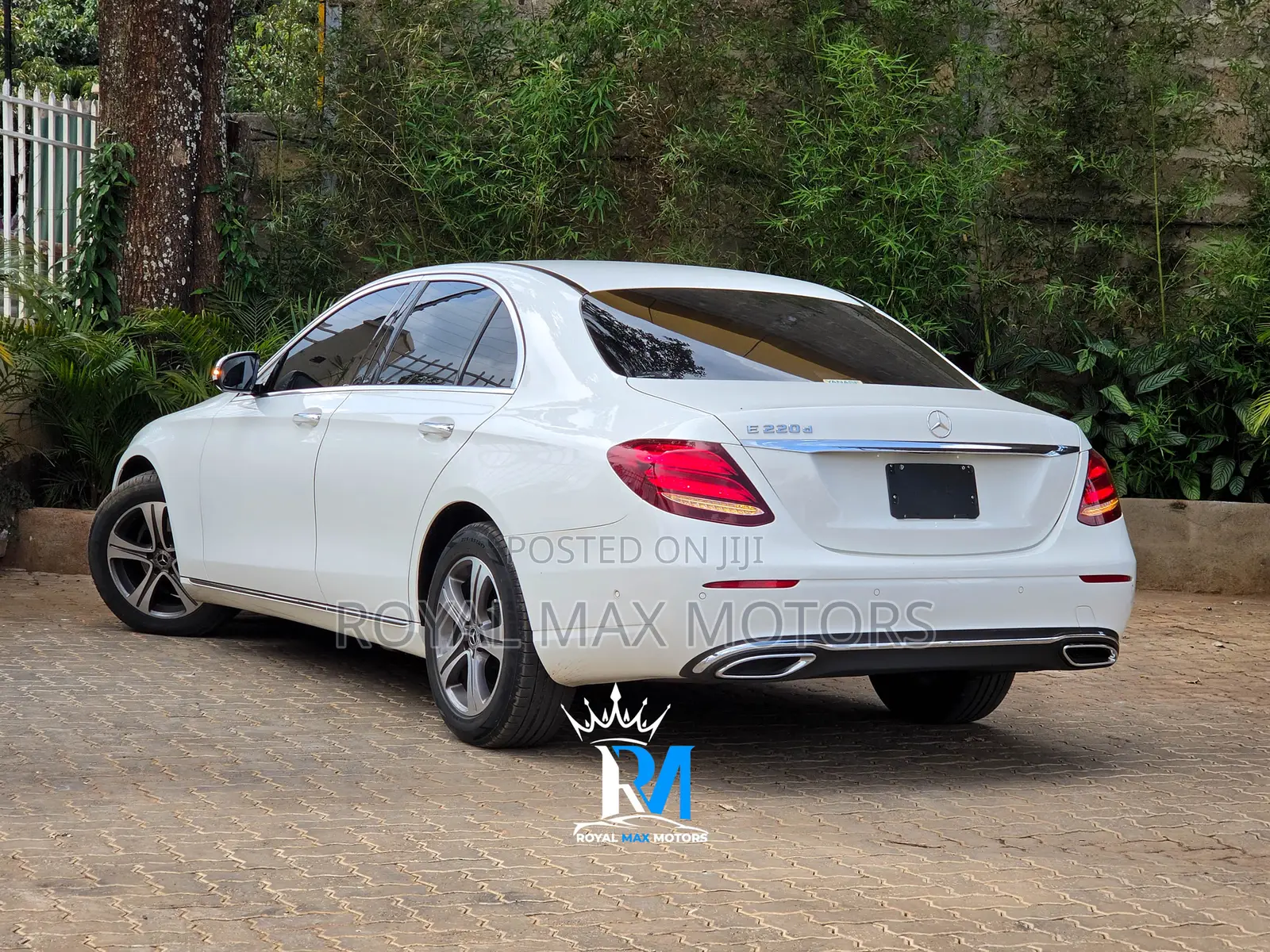 Mercedes-Benz E220 2018 White