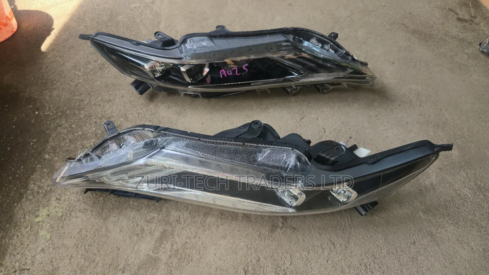 Harrier Headlights 48-147