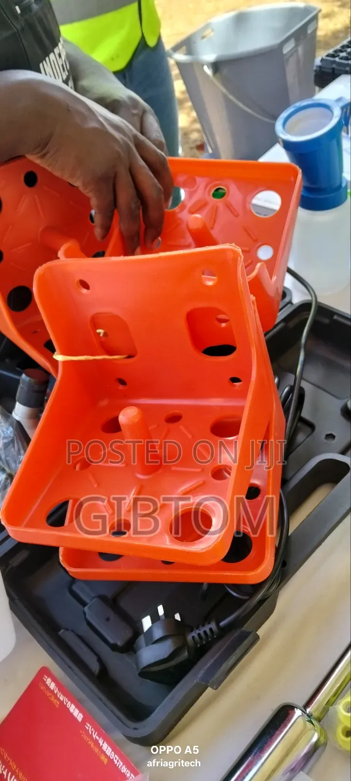Small Salt Licker Block Holder