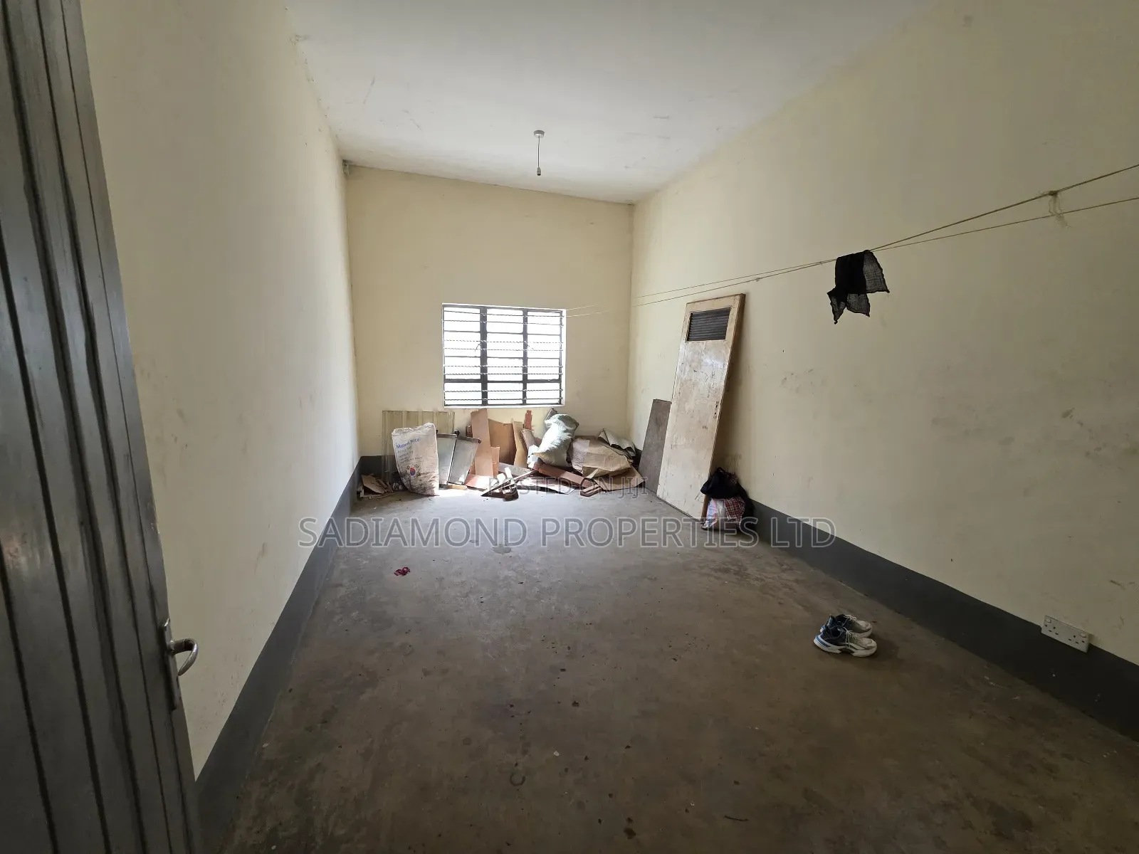 Godown/Warehouse for Sale in Industrial Area