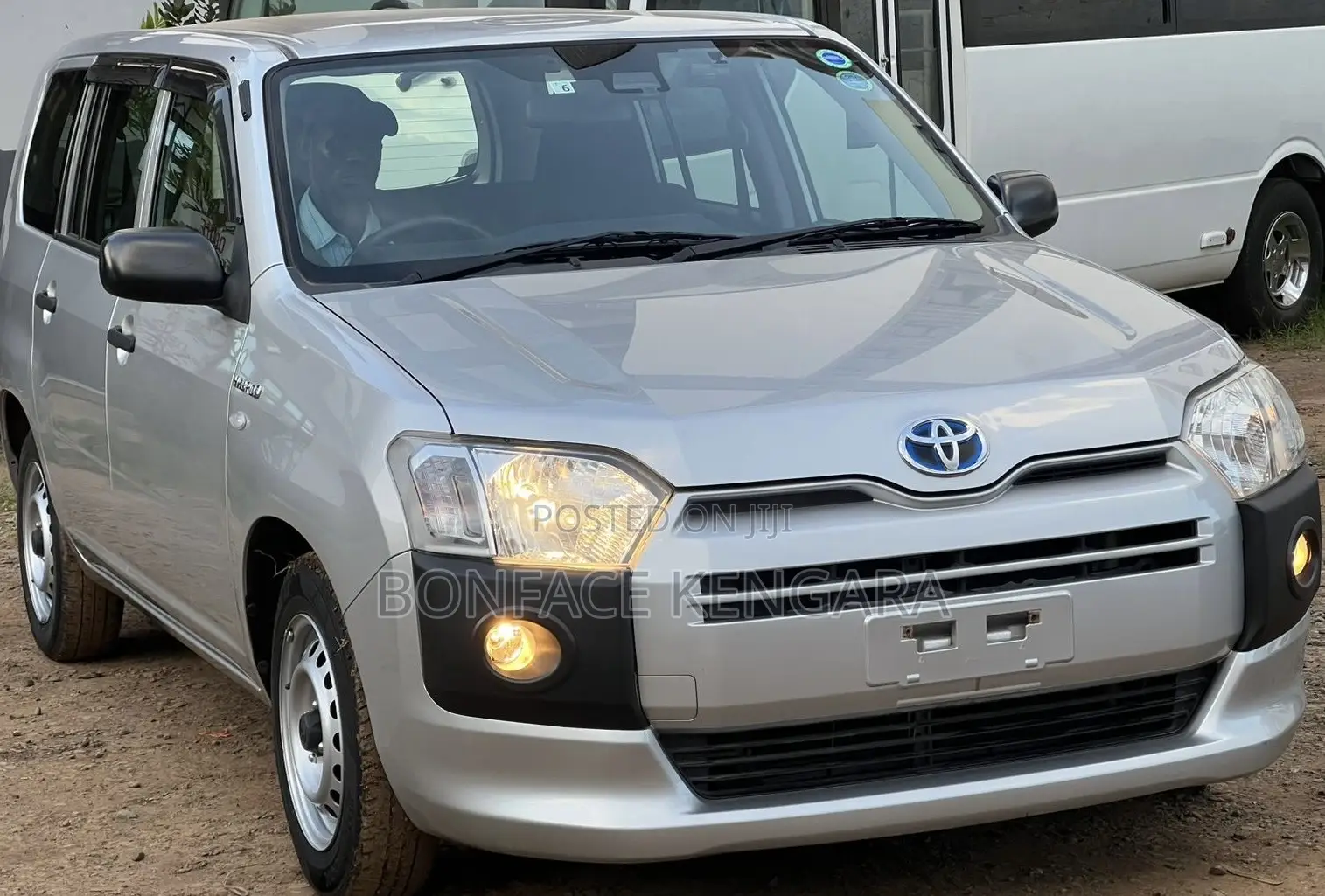 Toyota Probox 1.5 Hybrid DX 2019 Silver