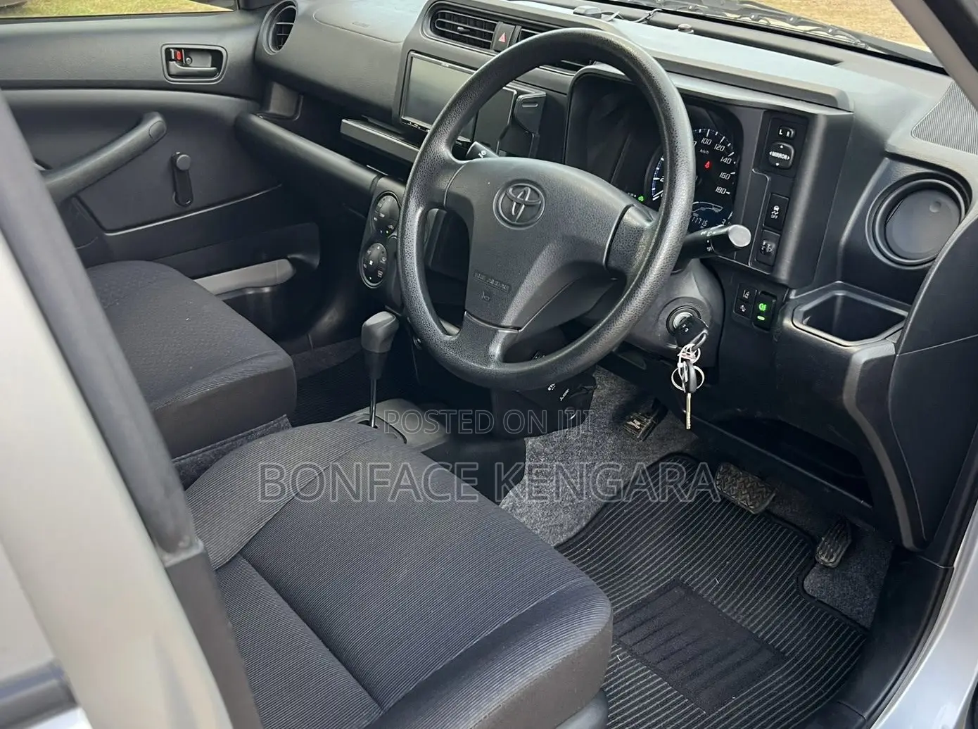 Toyota Probox 1.5 Hybrid DX 2019 Silver