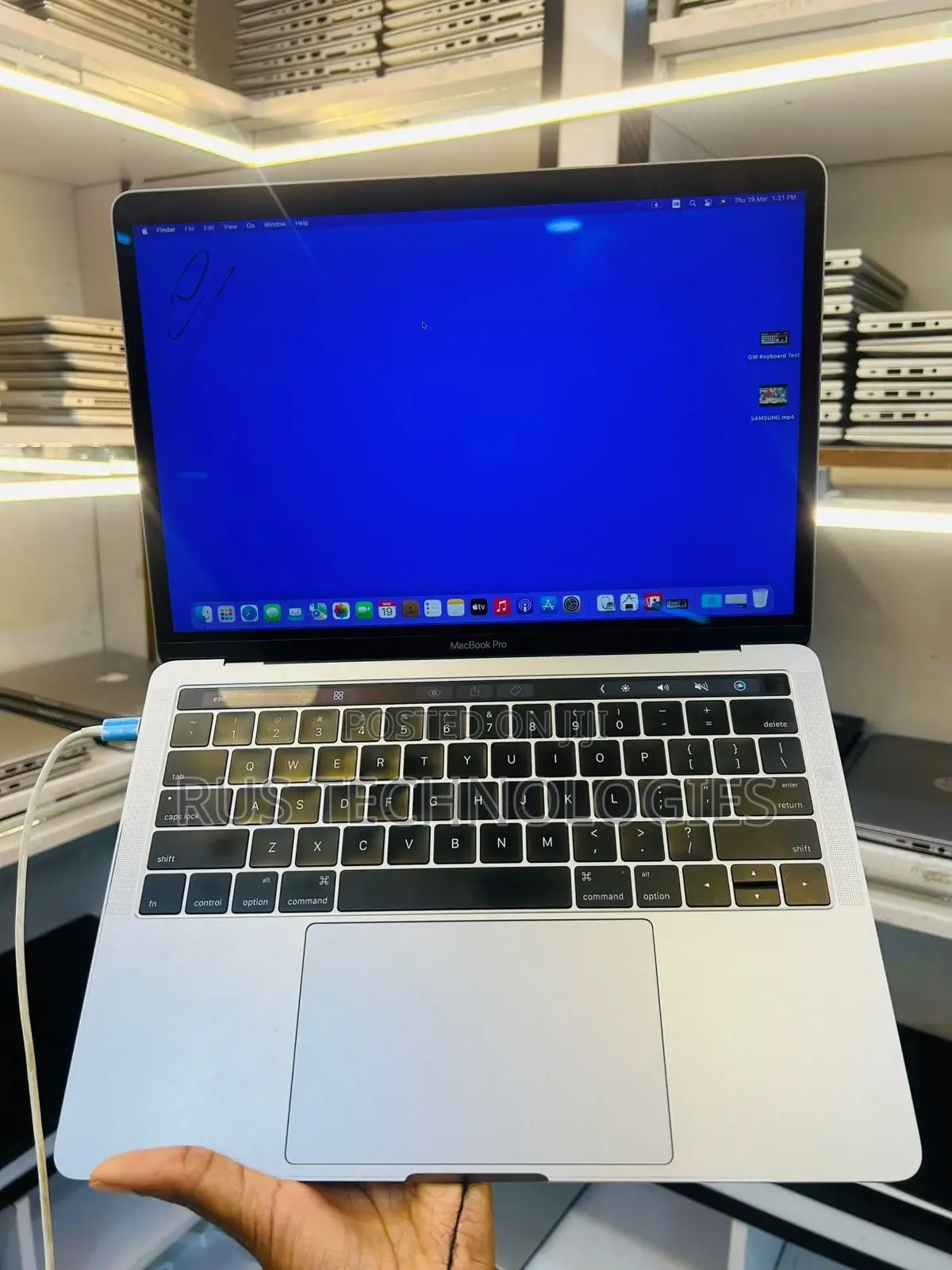 Laptop Apple MacBook Pro 2016 16GB Intel Core i7 SSD 256GB
