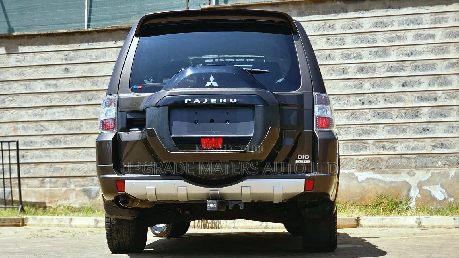 Mitsubishi Pajero V90 3.2 DI-D GLS/GLX 2018 Brown