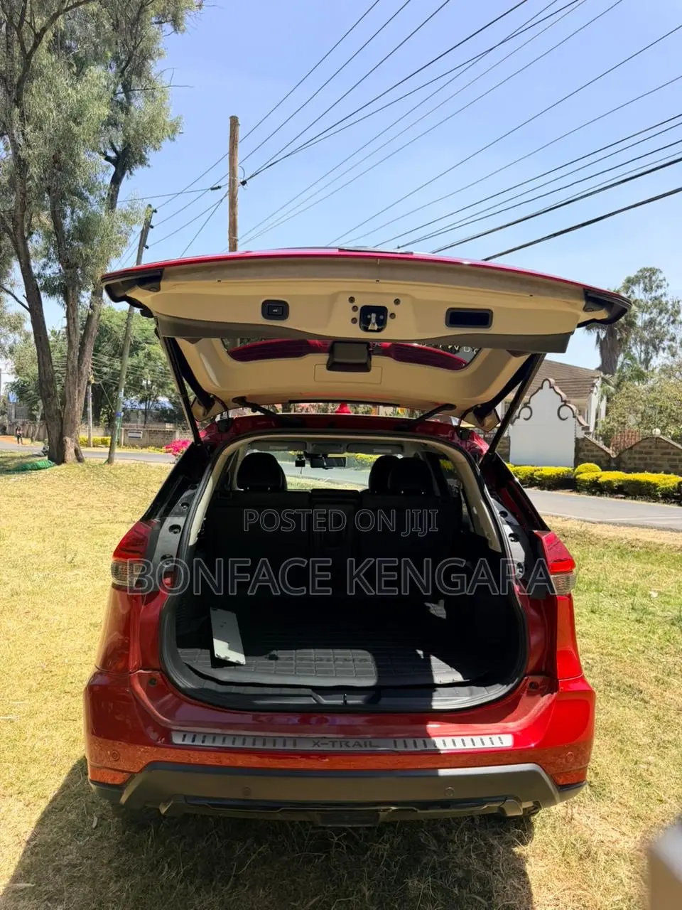 Nissan X-Trail 2.0 Petrol FWD 2019 Red