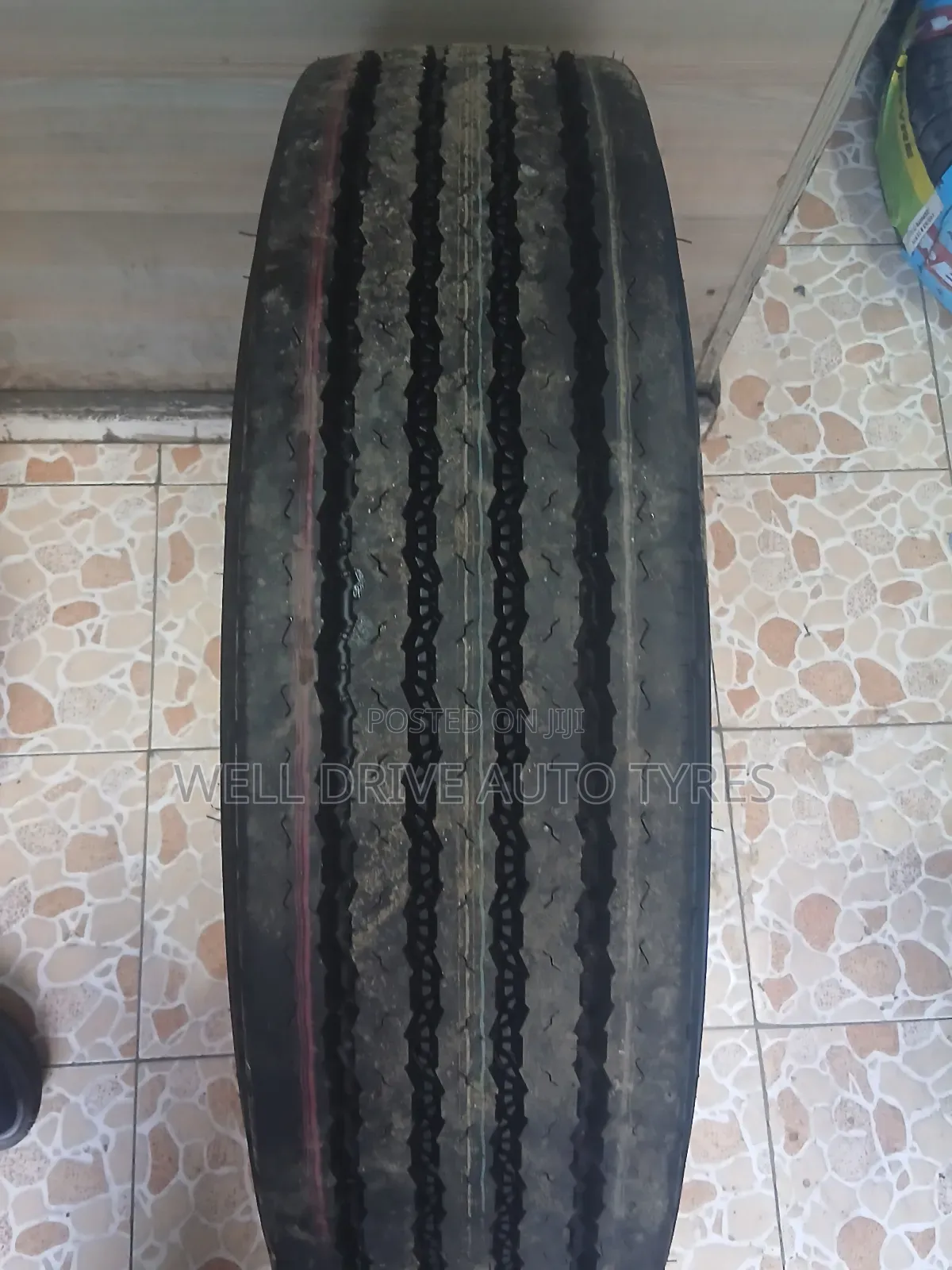 9.5r17.5 Bridgestone Tires [Front]