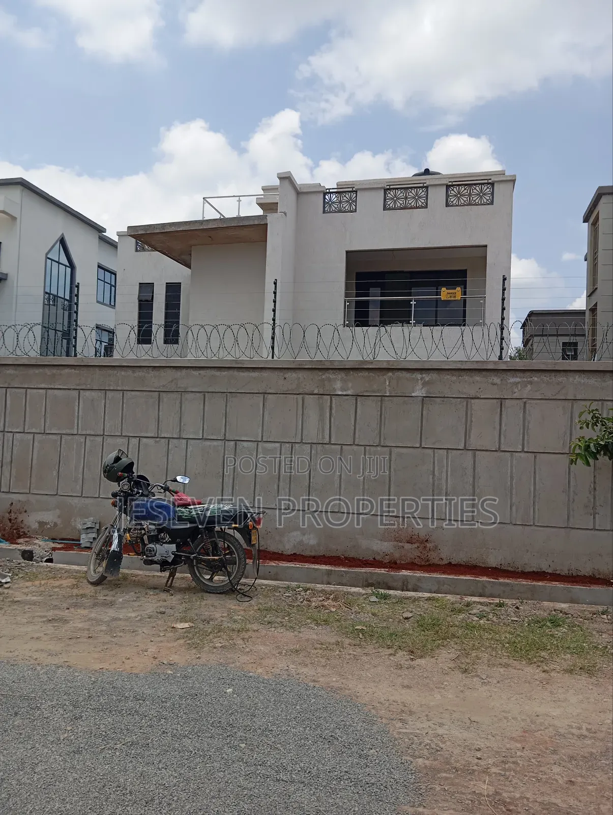 6bdrm Mansion in Syokimau, Mombasa Road for rent