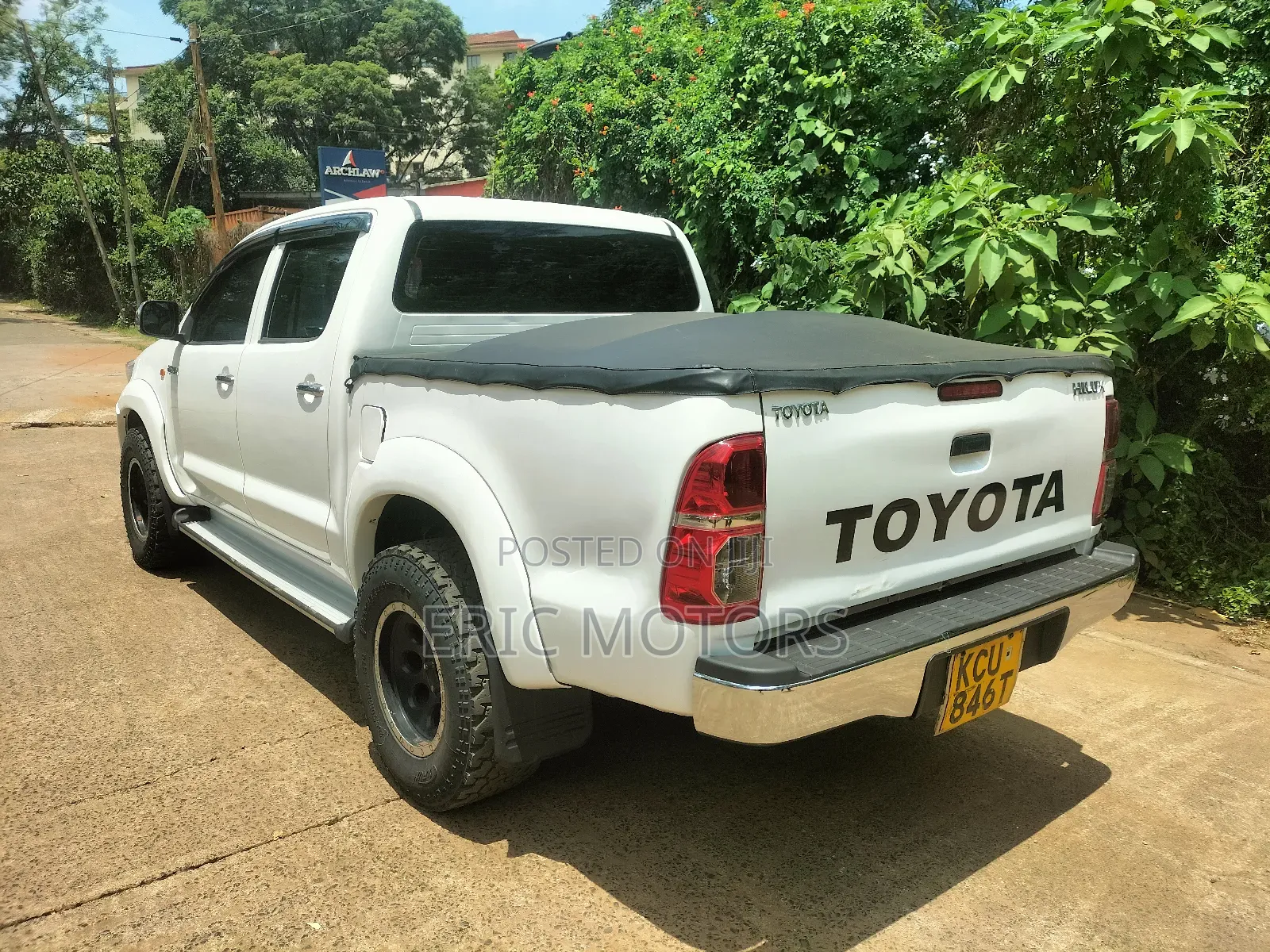 Toyota Hilux 2012 Pearl