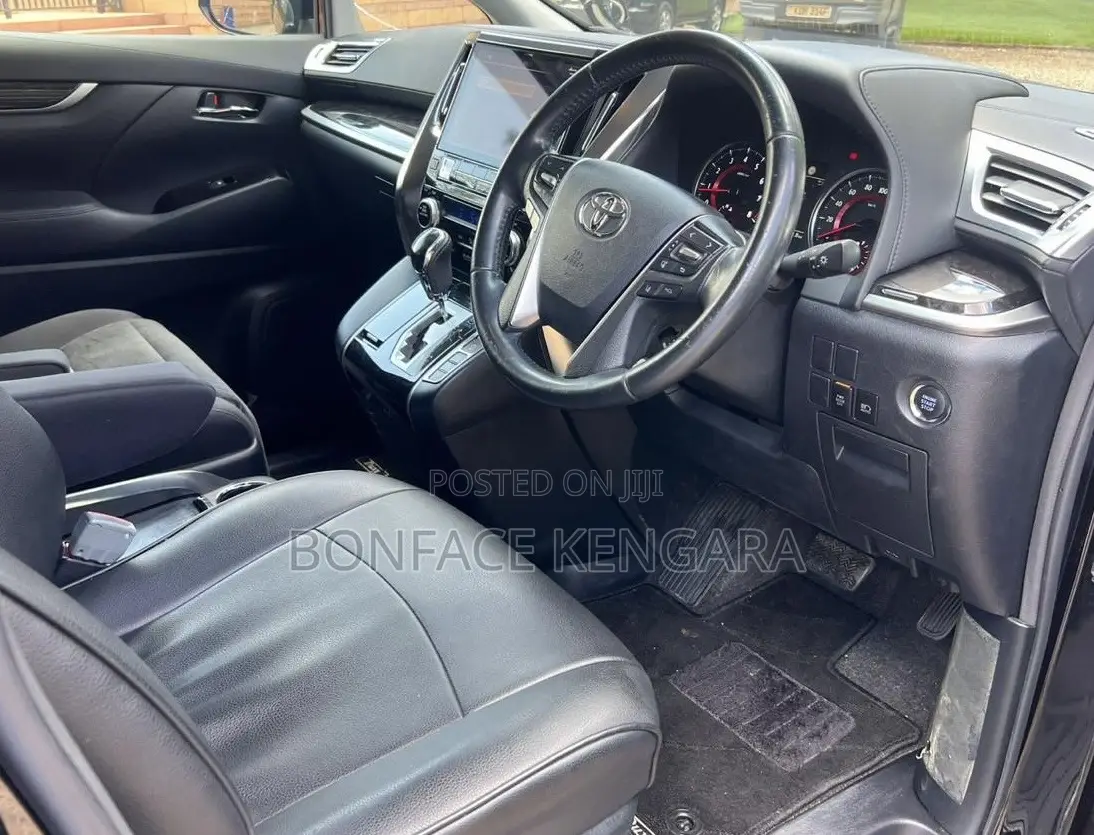 Toyota Vellfire 2018 Black