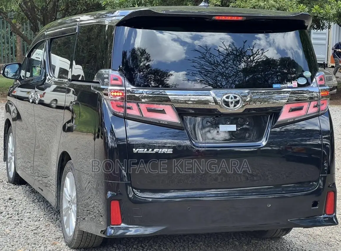 Toyota Vellfire 2018 Black