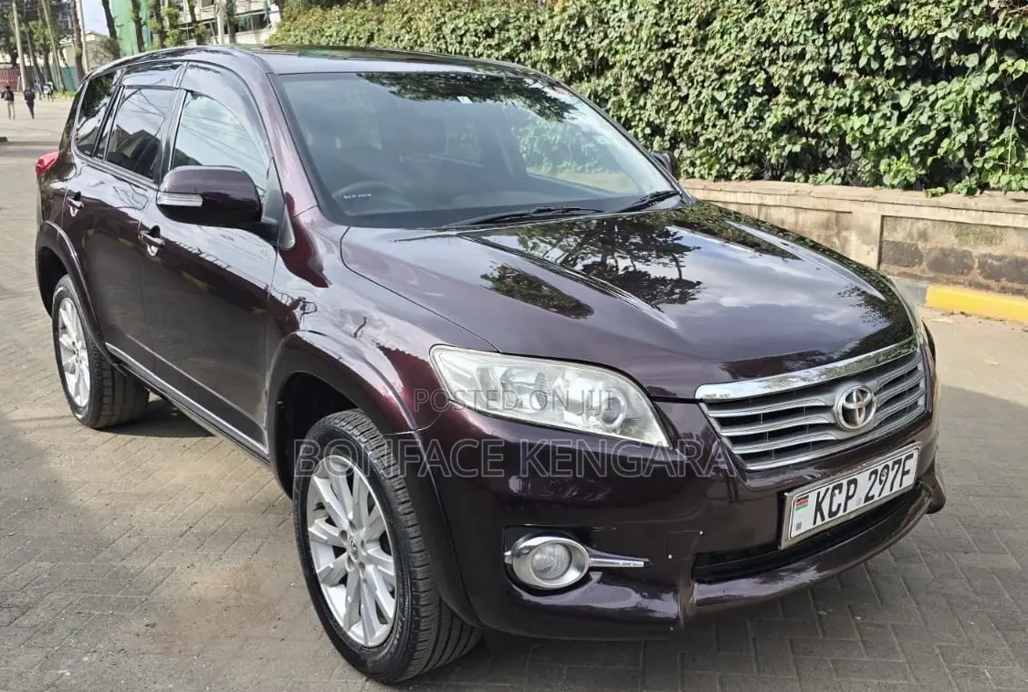 Toyota Vanguard 2010 Burgundy
