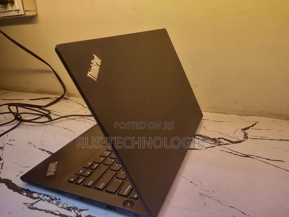 Laptop Lenovo ThinkPad E14 Gen 3 16GB Intel Core i5 SSD 256GB