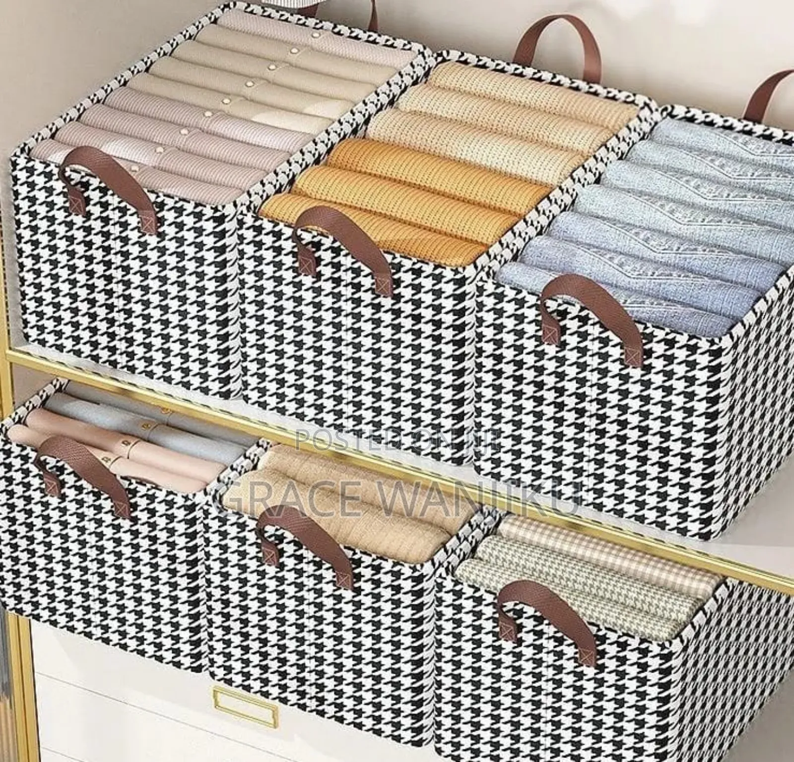 Non-Woven Checked Wardrobe Clothes