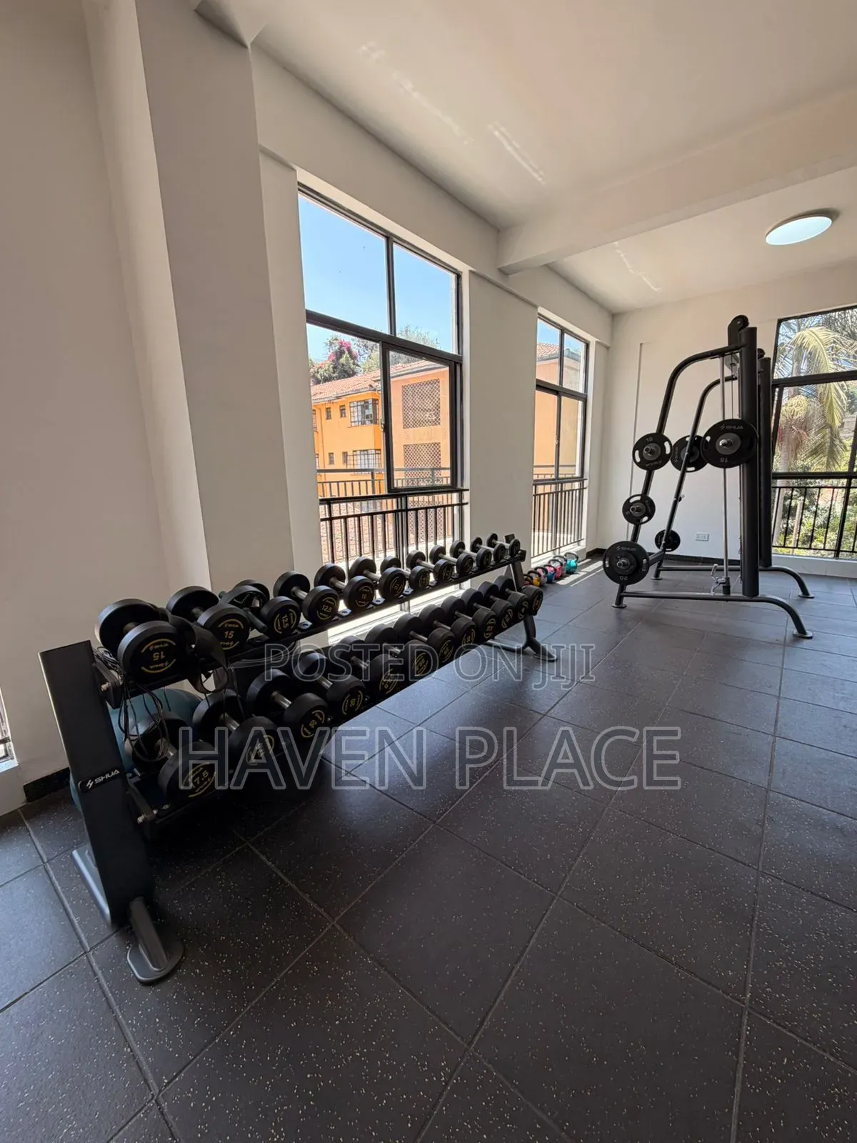 Experience Refined Living in Luxurious 3 Bedrooms in Westland 4 Beds