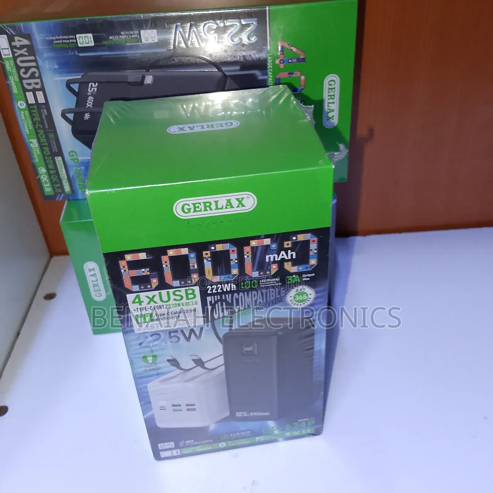 60000mah Large Capacity Powerbank With Inbuilt Cables and Flash Light