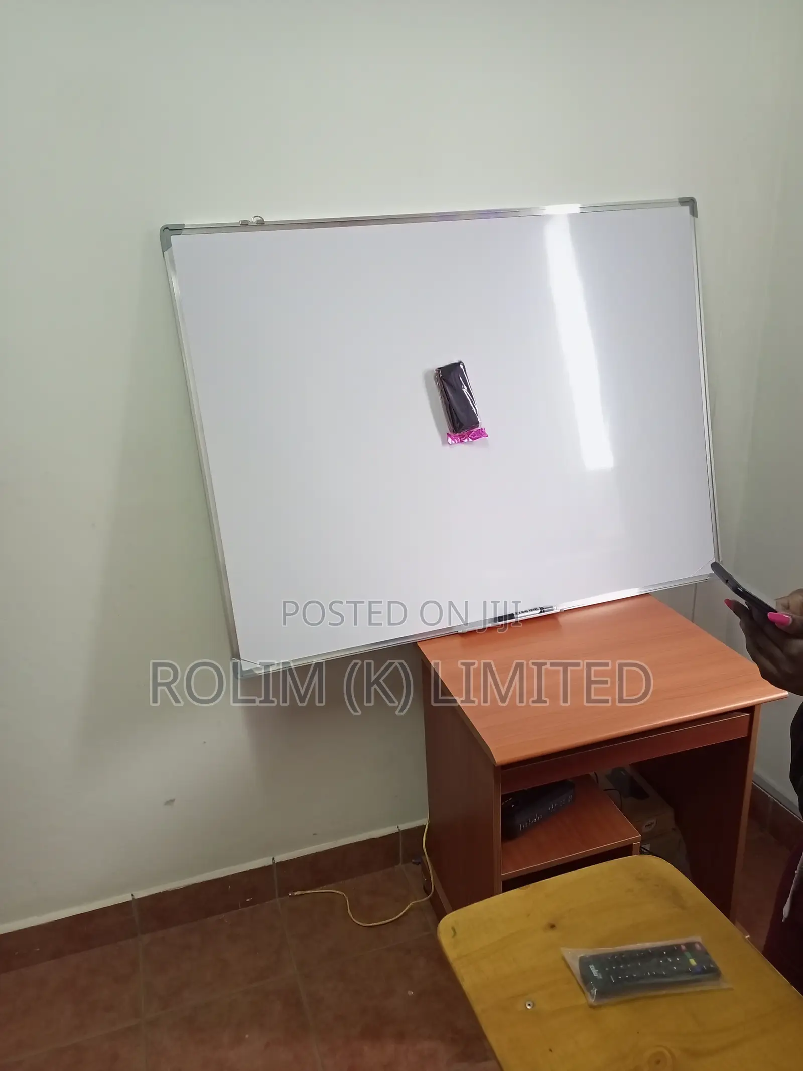 Special Size New Magnetic Whiteboard – 149cm X 120cm