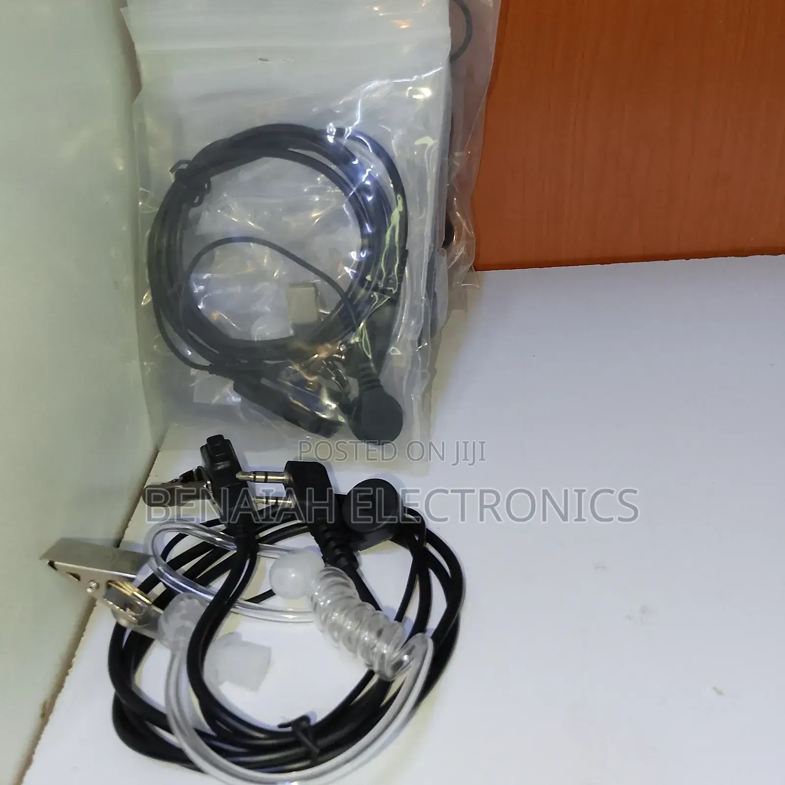 Walkie Talkie Earpiece With Anti Radiation Tube and Noise Reduction