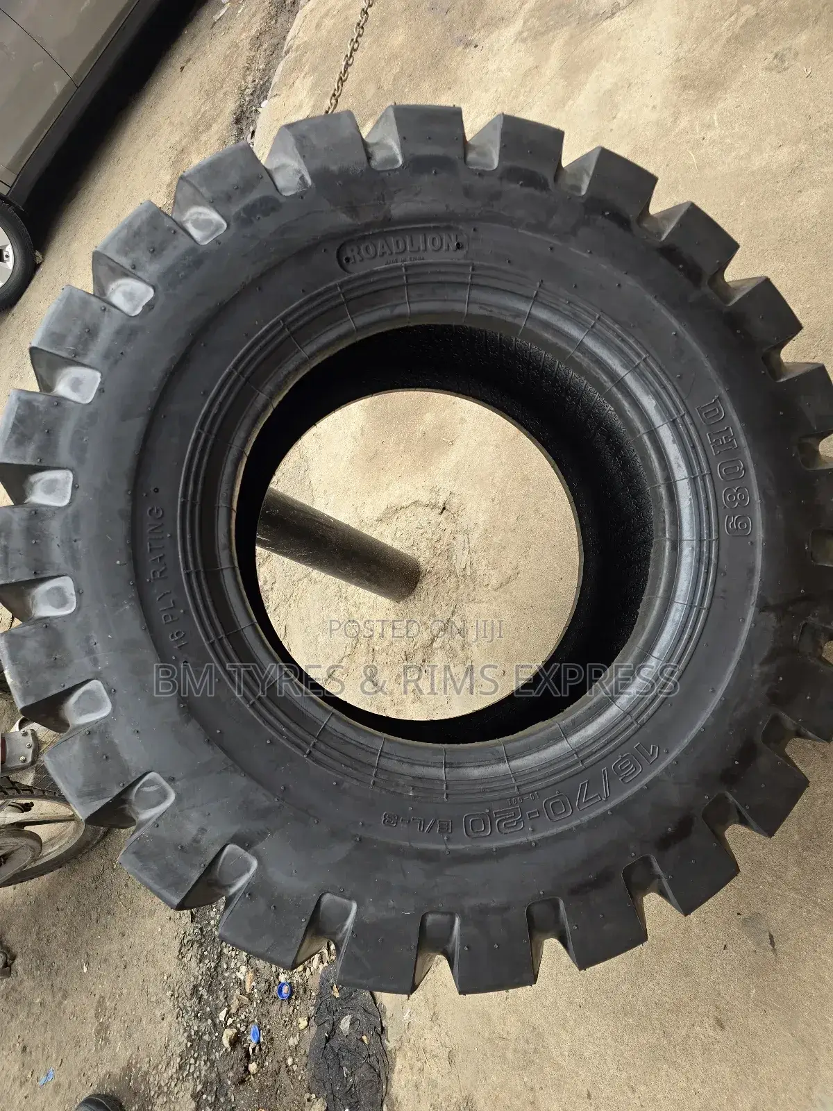 16/70 - 20 Roadlion (Tractor Tyres).