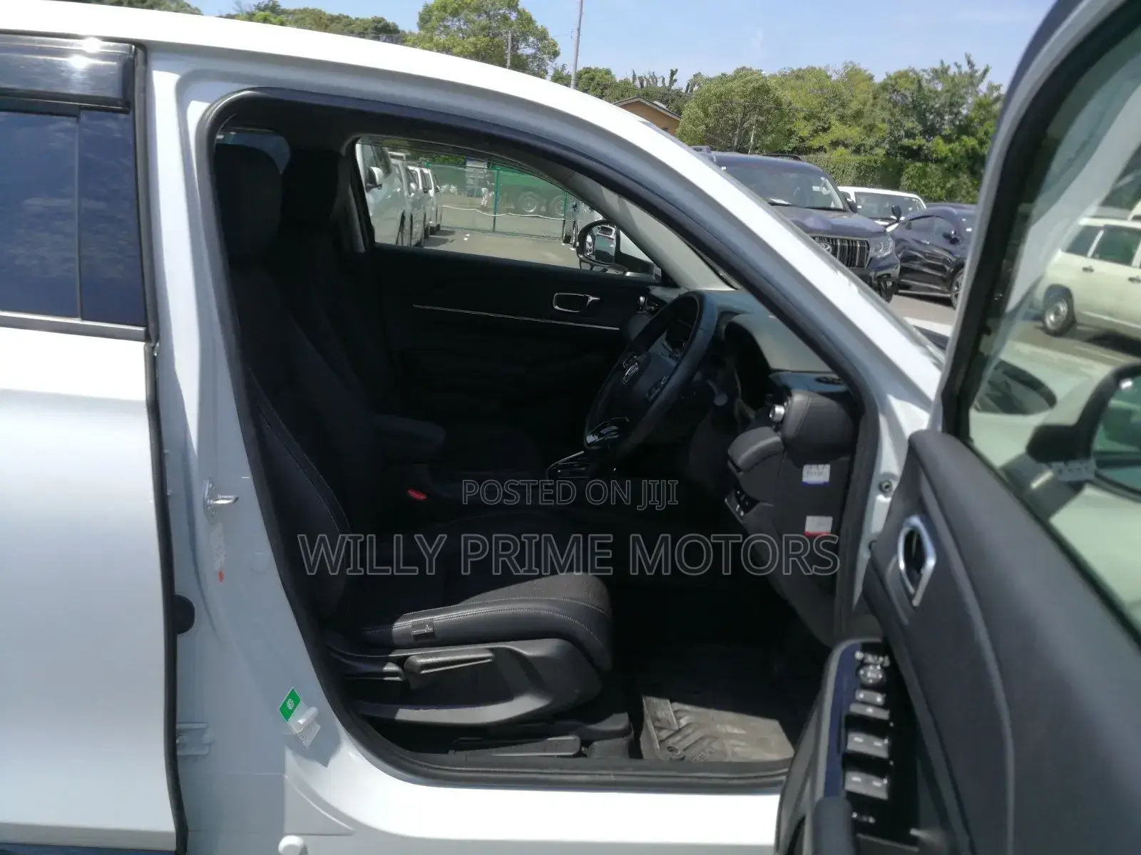 Honda Vezel 1.5 Hybrid 2WD 2021 White