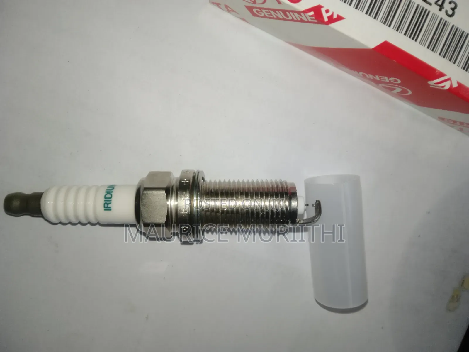 Spark Plugs Toyota Auris (Genuine)