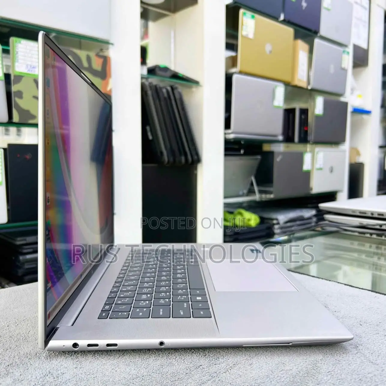 Laptop HP ZBook Firefly 16 G10 16GB Intel Core i7 SSD 512GB