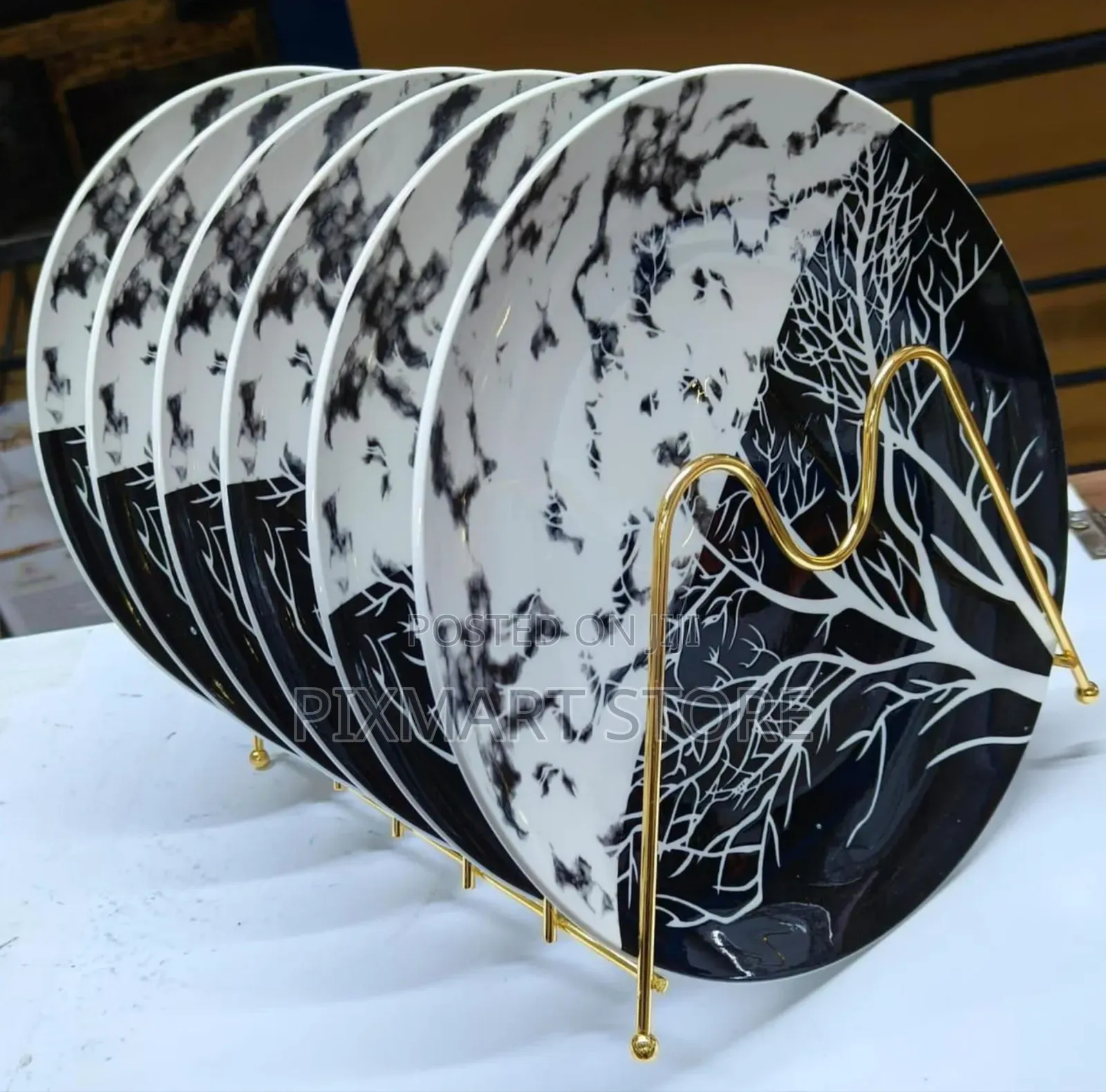 Set of 6 Tree-Themed Plates – Elegant Dining Collection