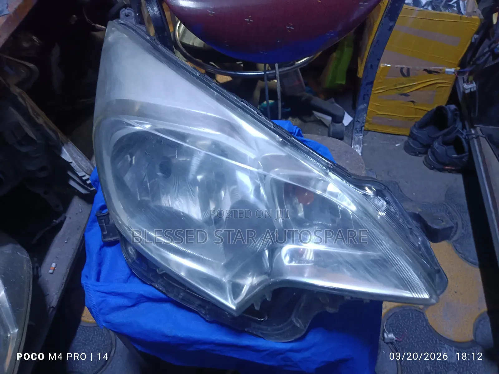 Toyota Ractis H Light 2012