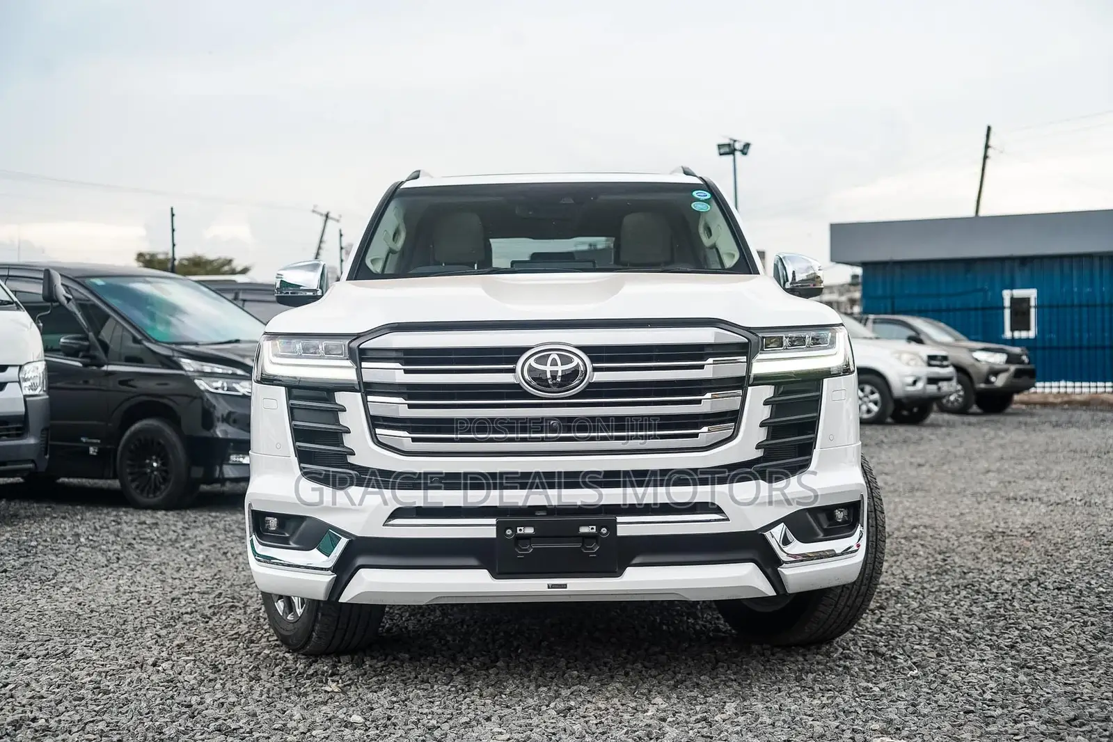 Toyota Land Cruiser 2023 White