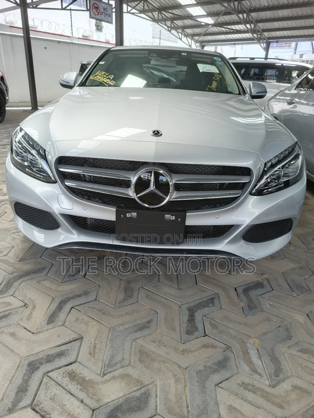 Mercedes-Benz C200 2018 Silver