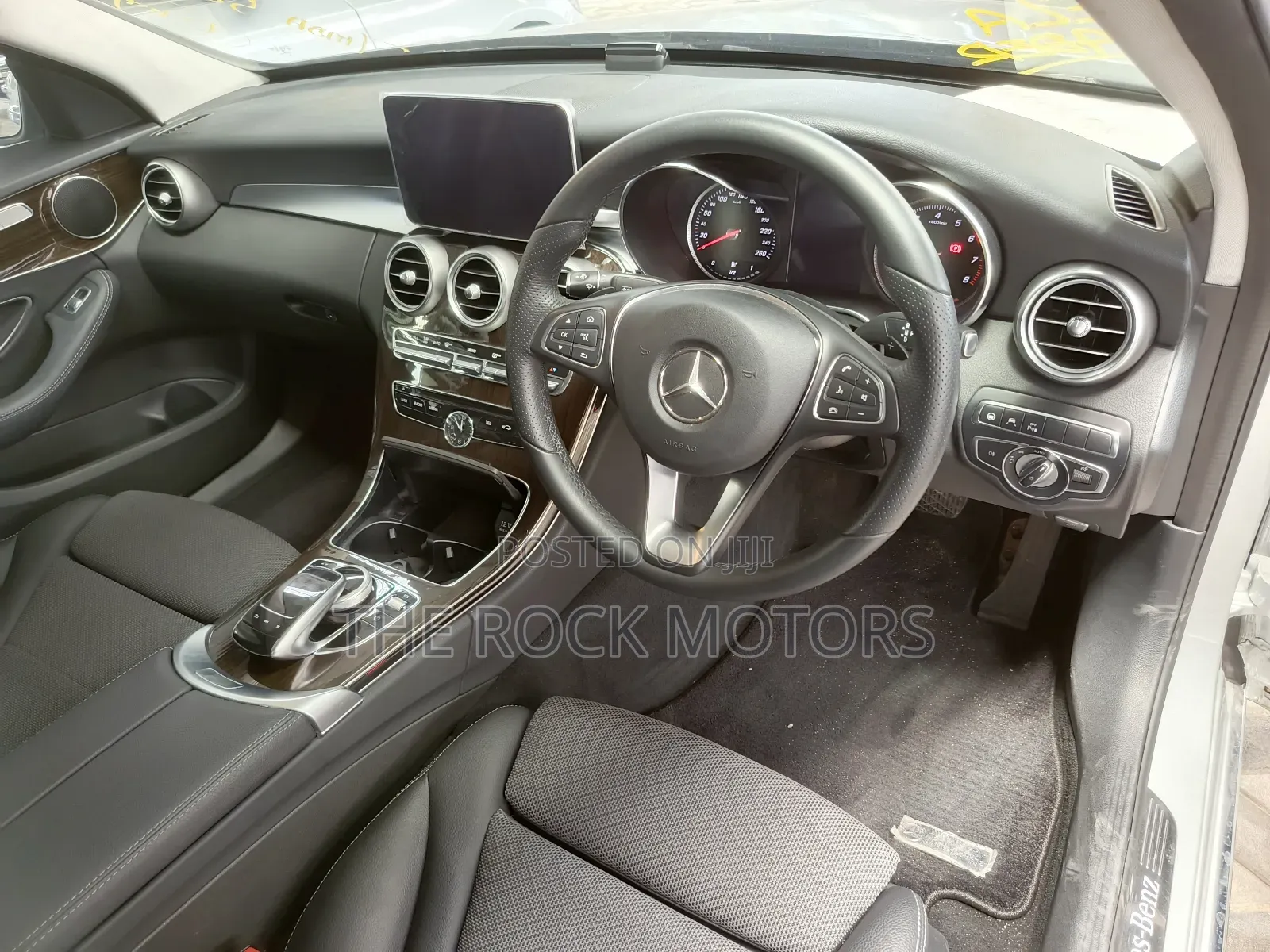 Mercedes-Benz C200 2018 Silver