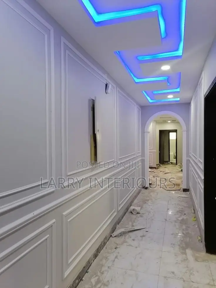 Elegant Wainscoting Installation – Modern Wall Panels