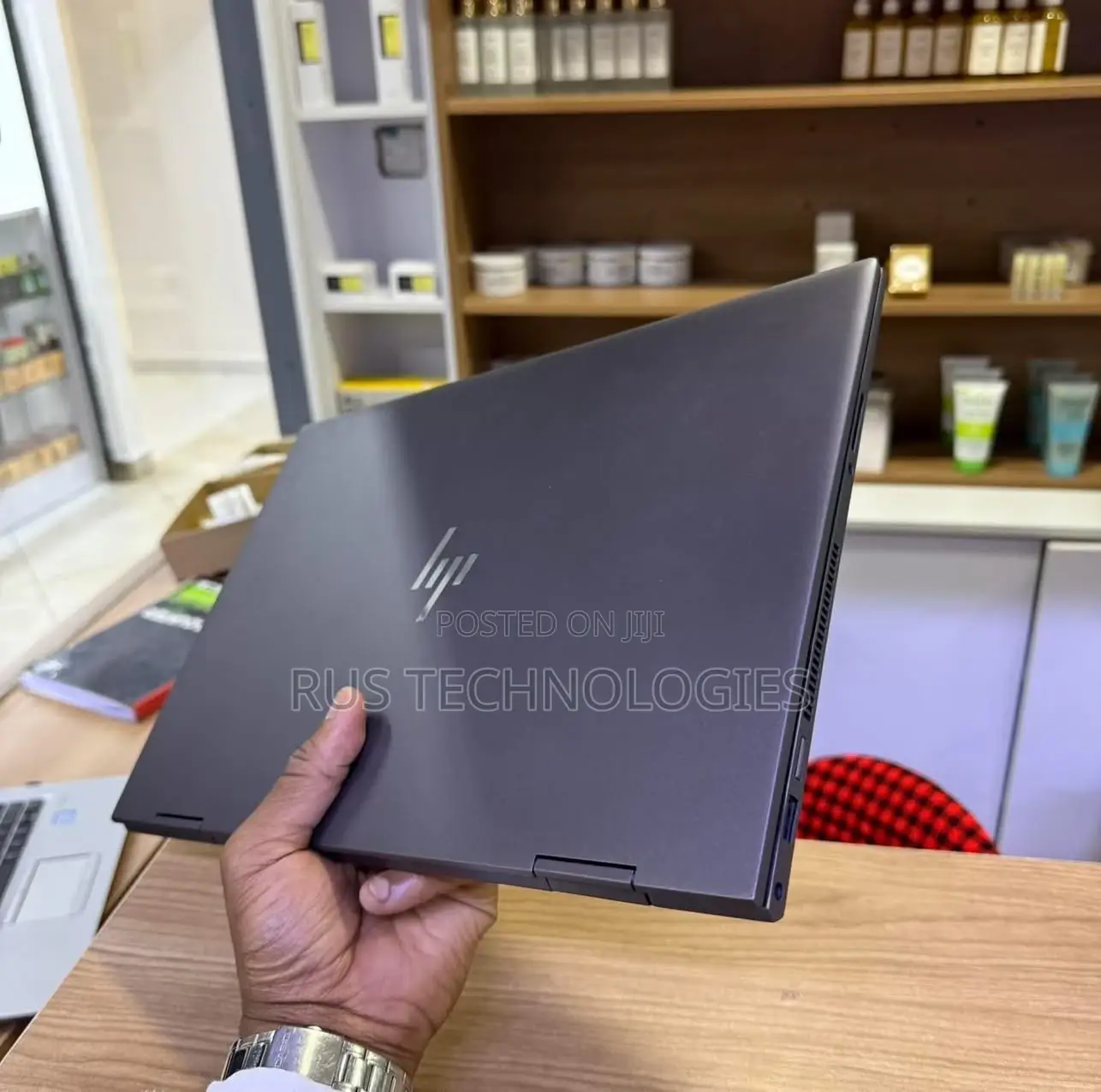 Laptop HP Envy 15 8GB AMD Ryzen 5 SSD 256GB