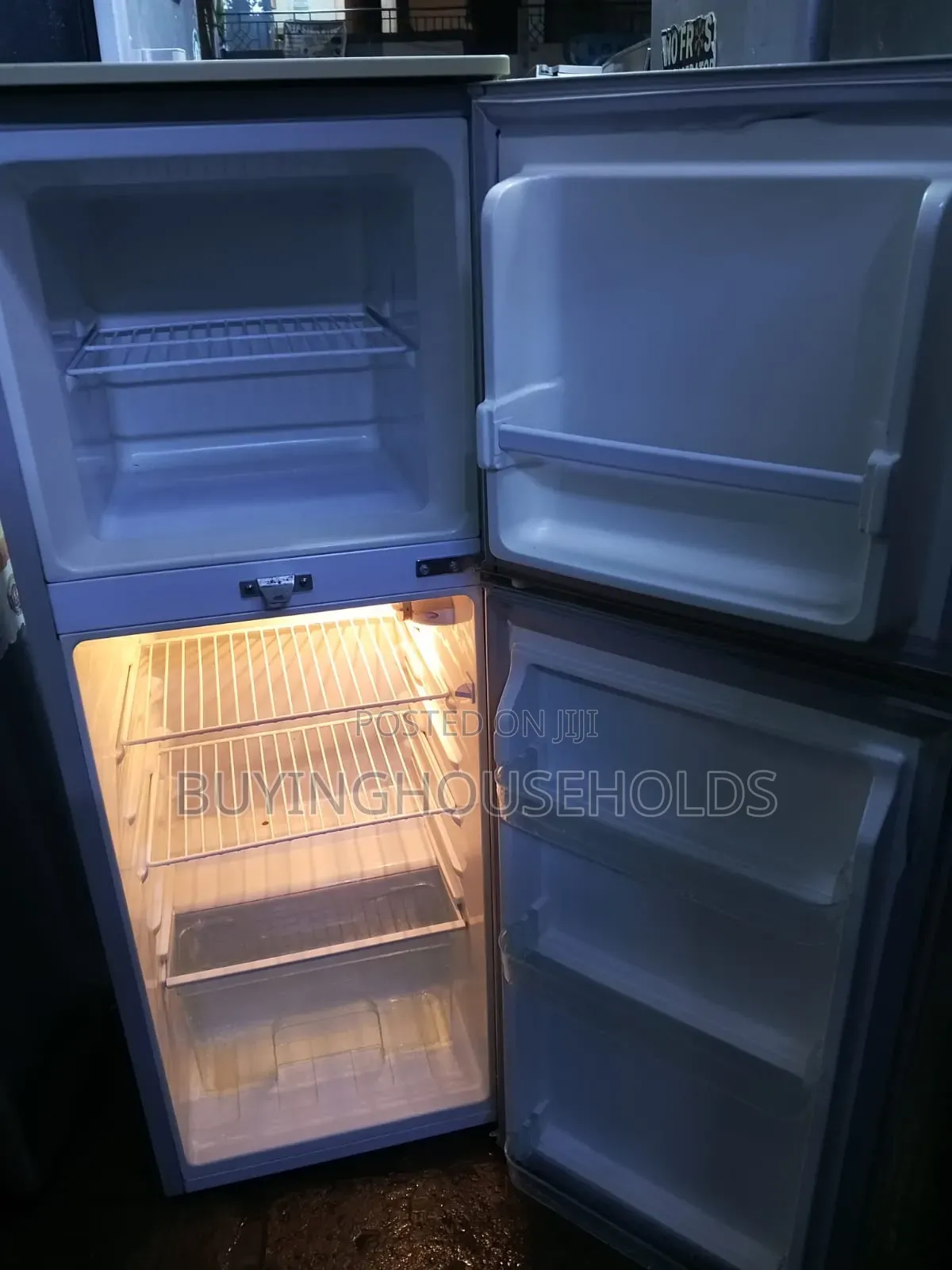 Ramtons 128l Fridge(Silver)