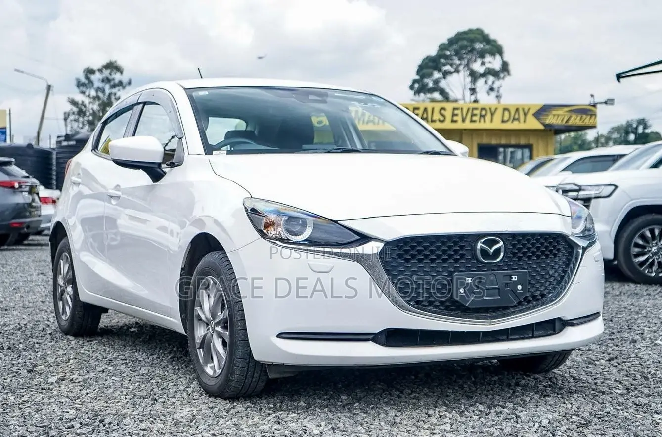 Mazda 2 2020 White