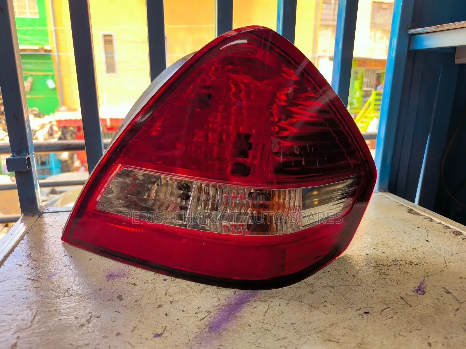 Nissan Tiida Saloon Taillight